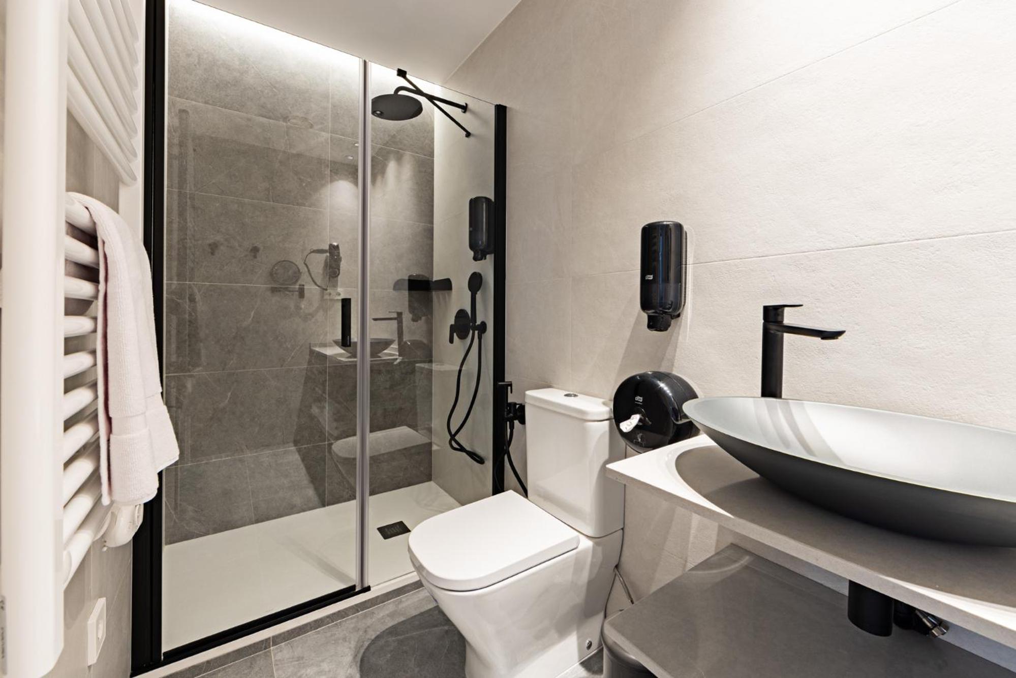 Hostal Paris