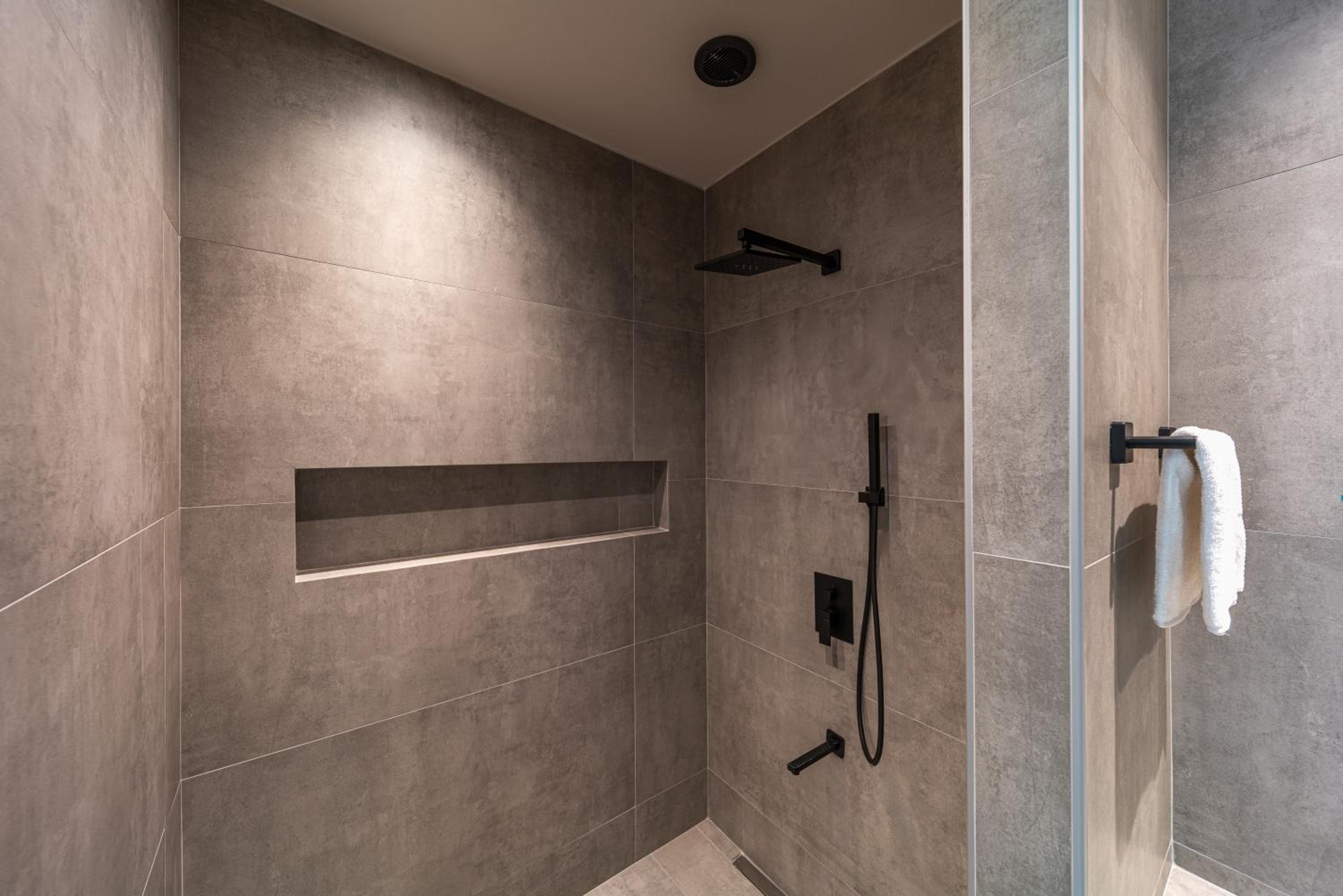 Afesou Suites