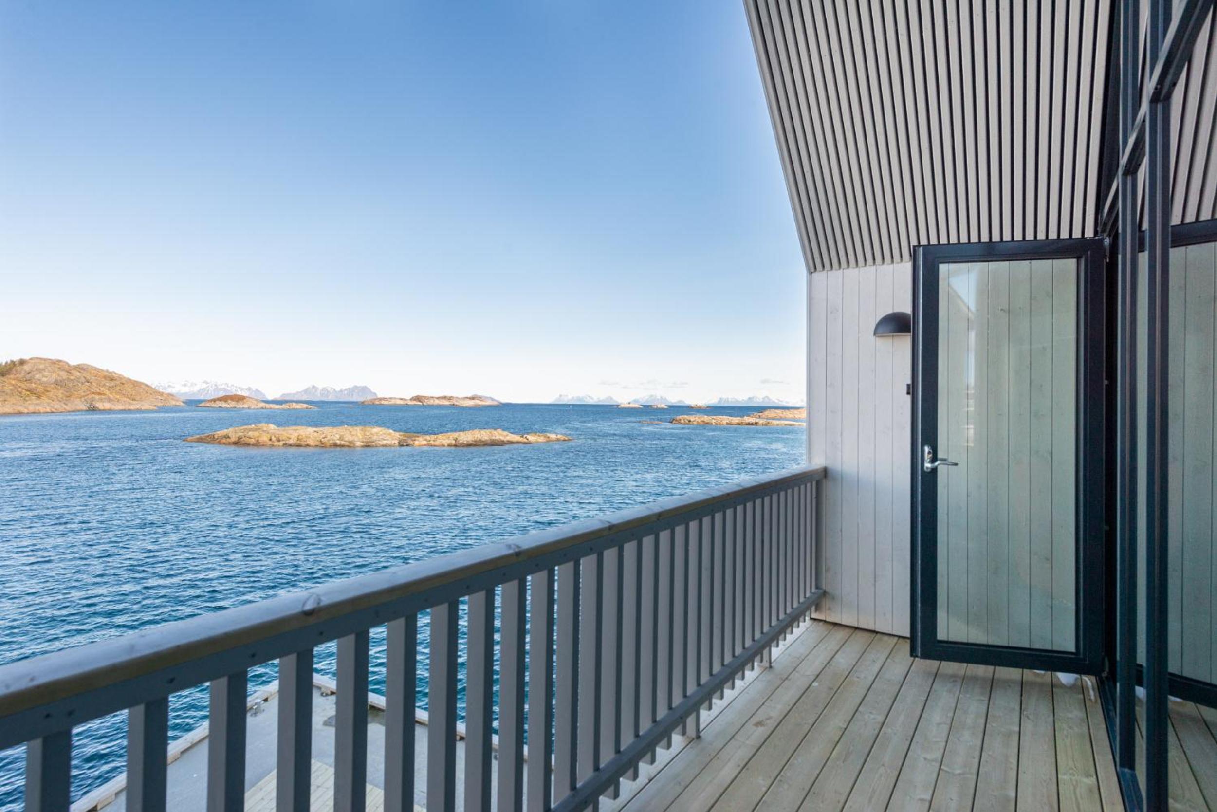 CornerView Apartment Henningsvær