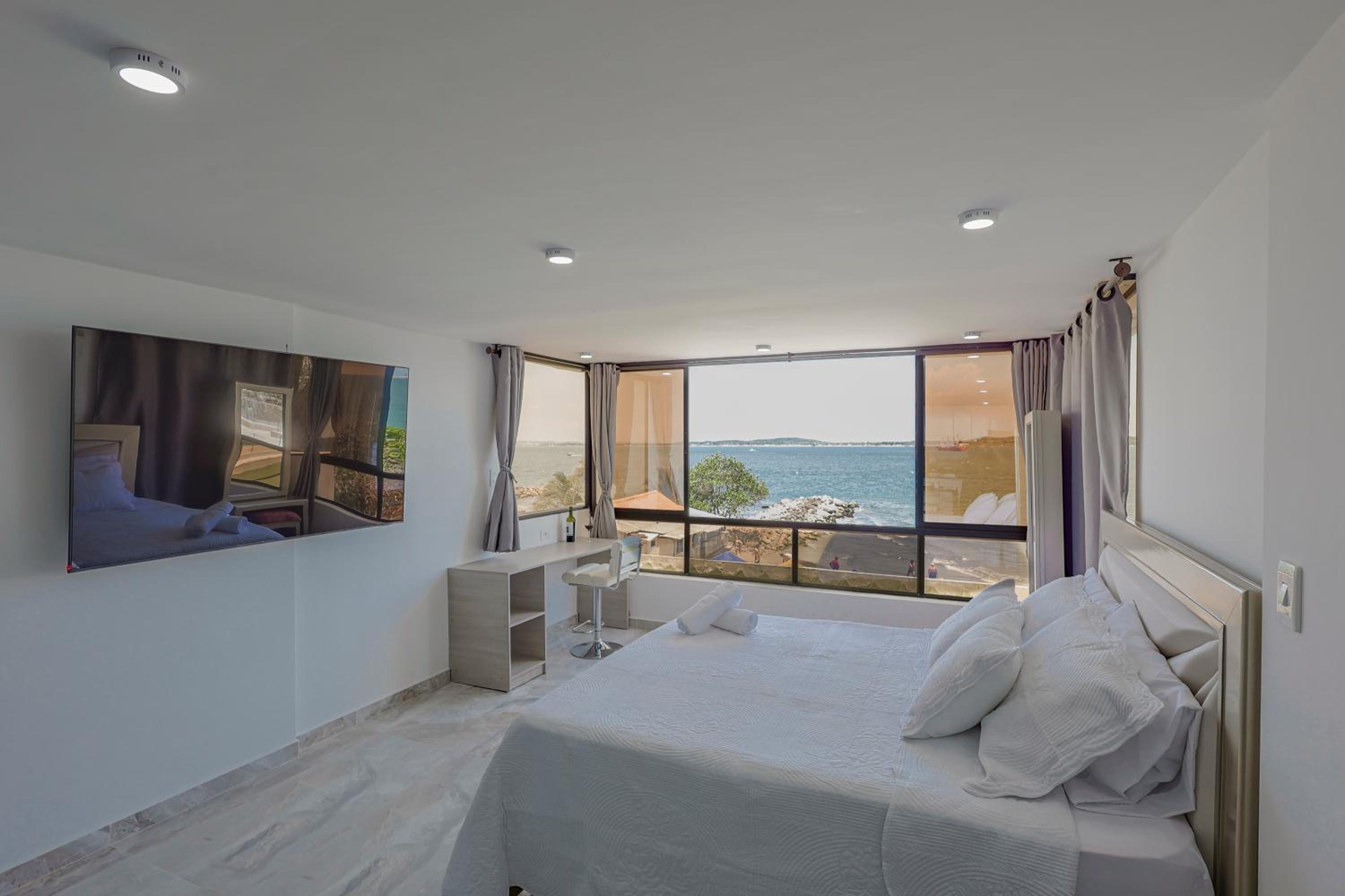 Lujoso apartamento con vista al mar