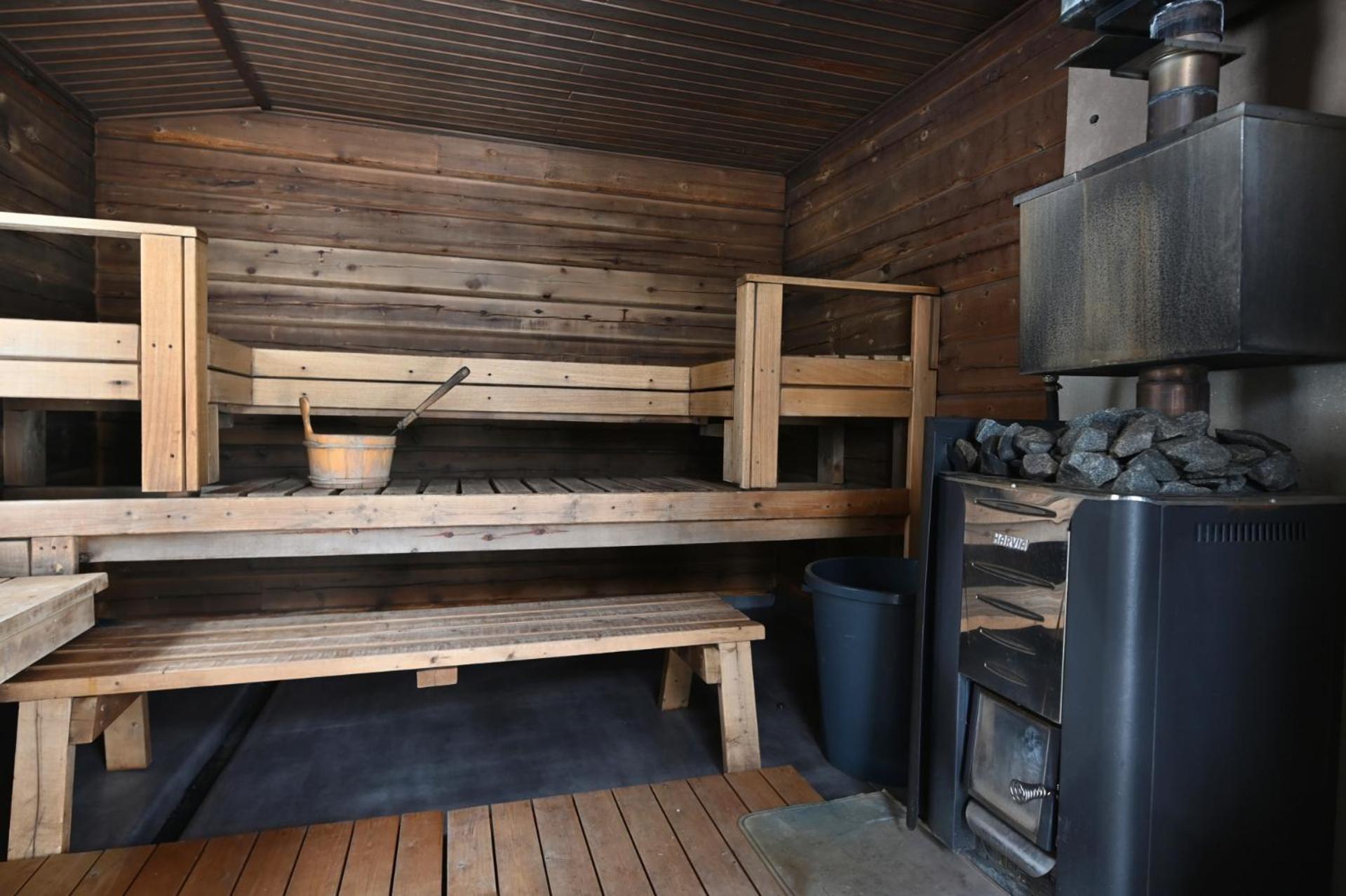Holiday Cabin Aurora River inc Wilderness Sauna