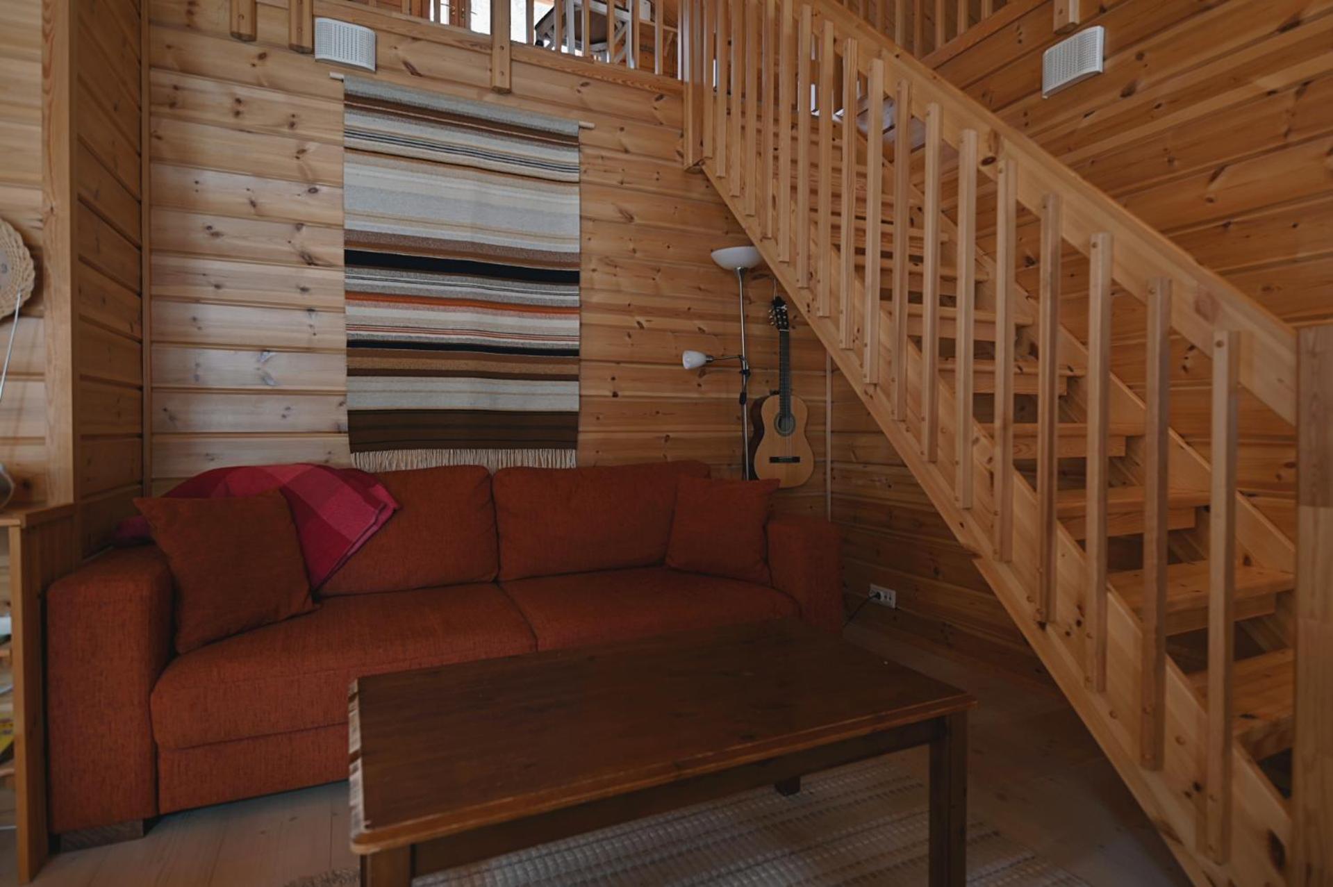 Holiday Cabin Aurora River inc Wilderness Sauna