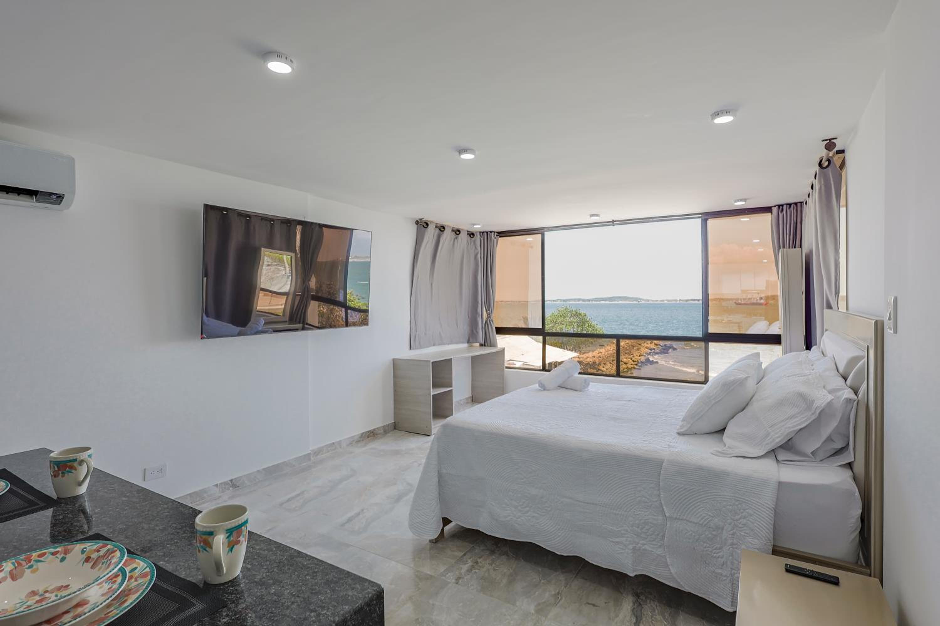 Lujoso apartamento con vista al mar