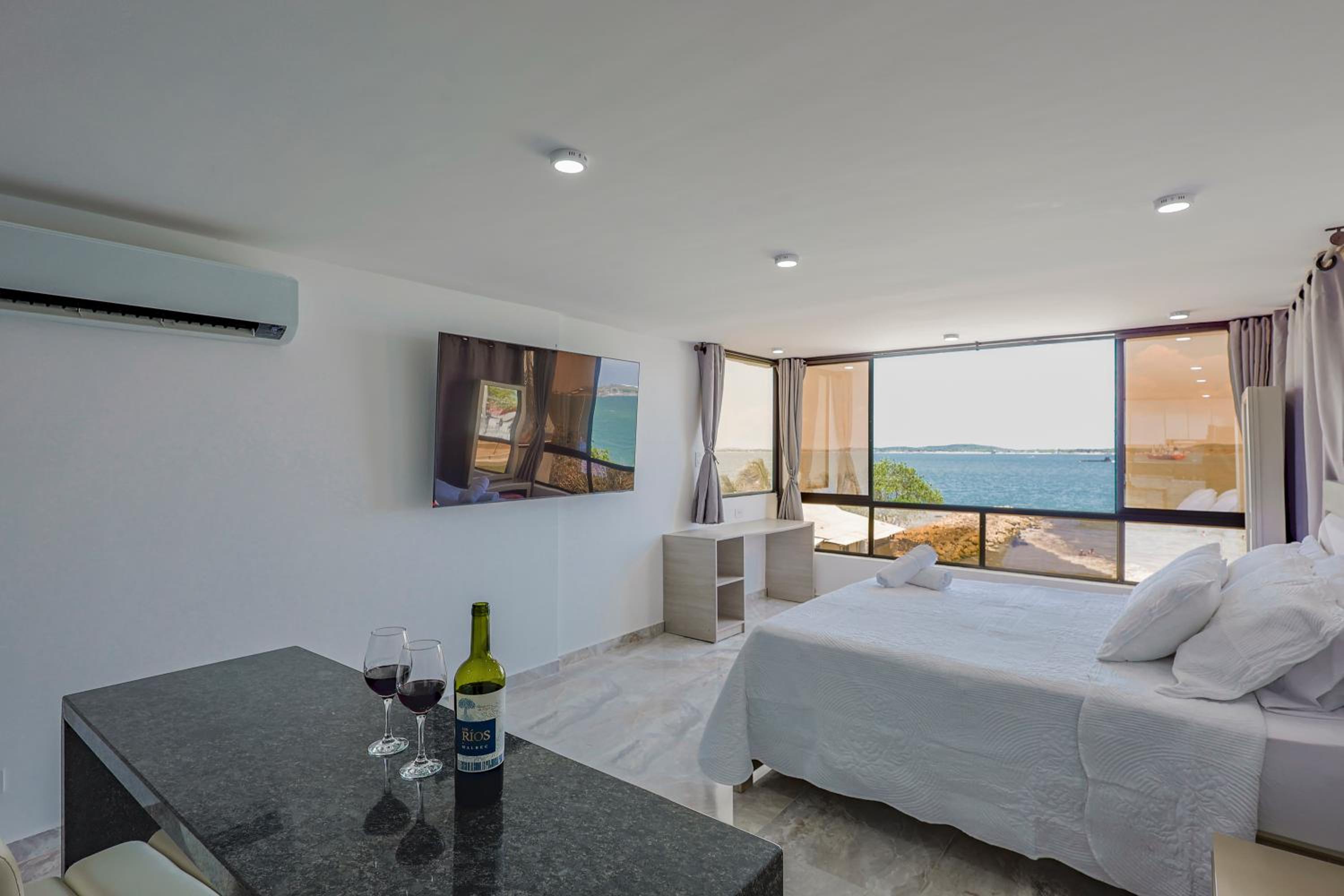 Lujoso apartamento con vista al mar