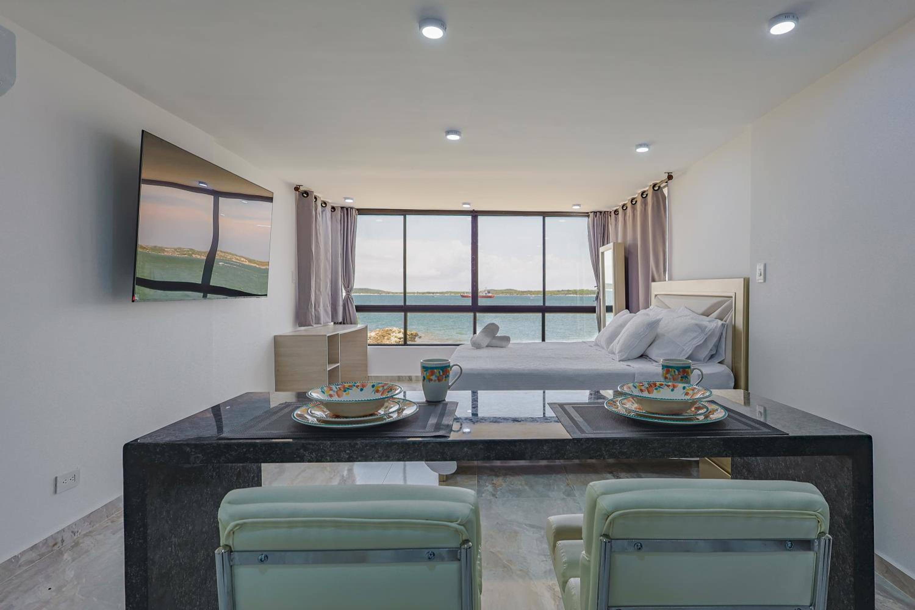 Lujoso apartamento con vista al mar