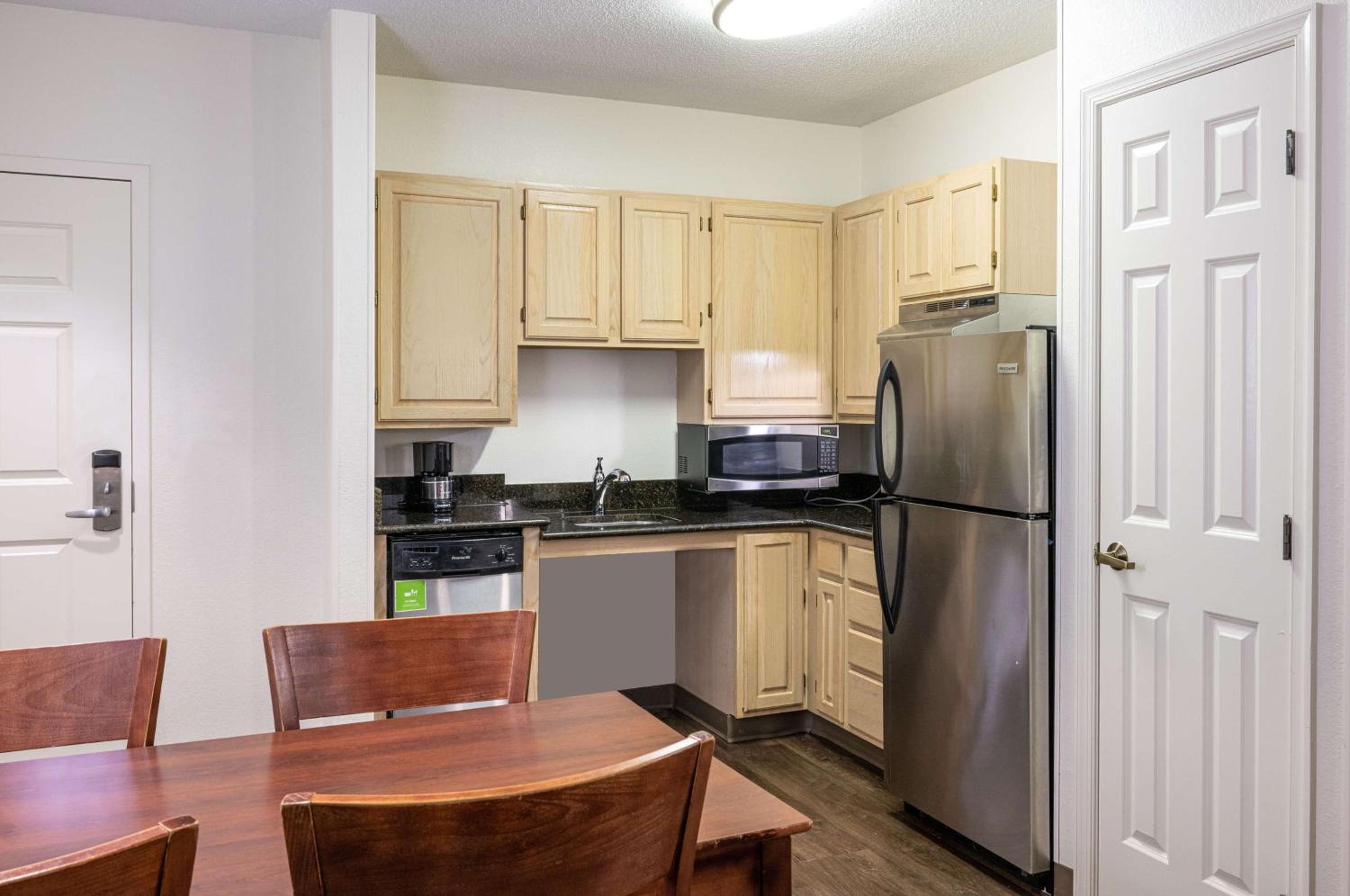 Hyatt House Herndon/Reston - Property Image 19
