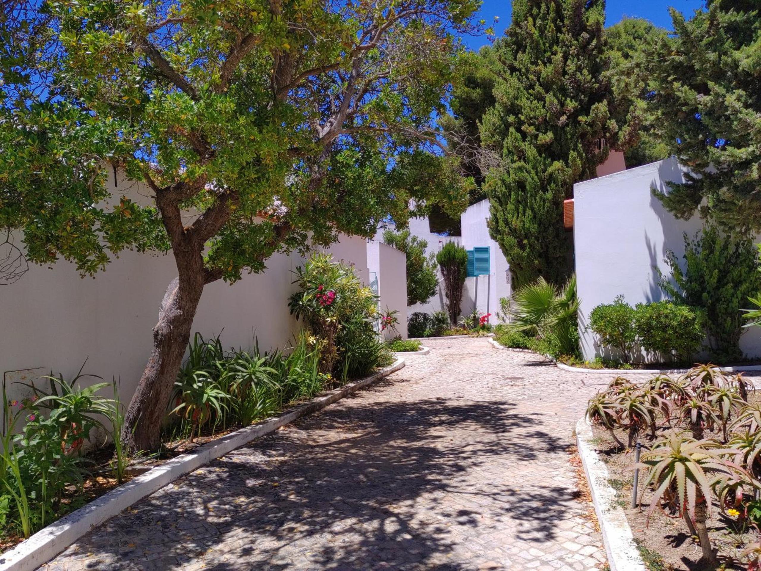 633 Casa Realengo