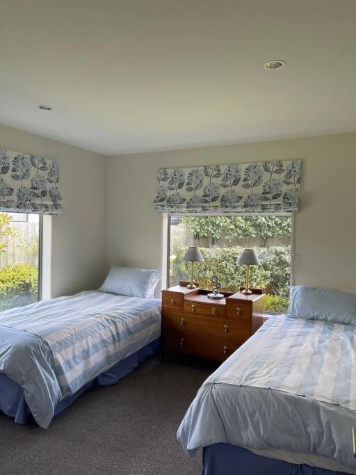 Graylees Stunning Private Family Home view 3