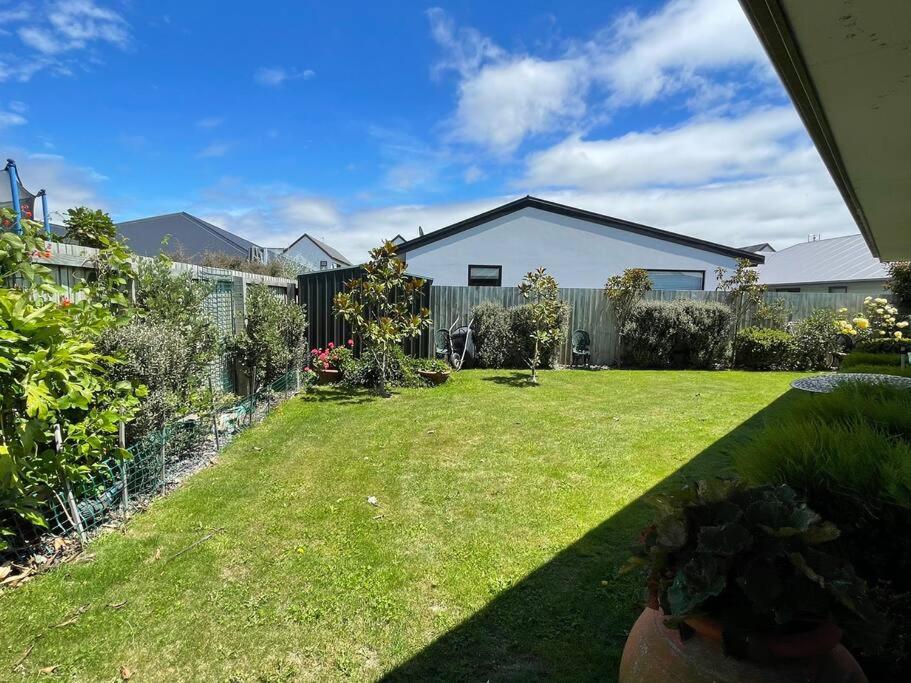 Graylees Stunning Private Family Home view 5