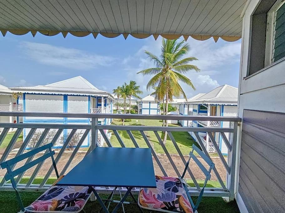 Ti Dou Studio Piscine & bord de plage privée Saint François view 2