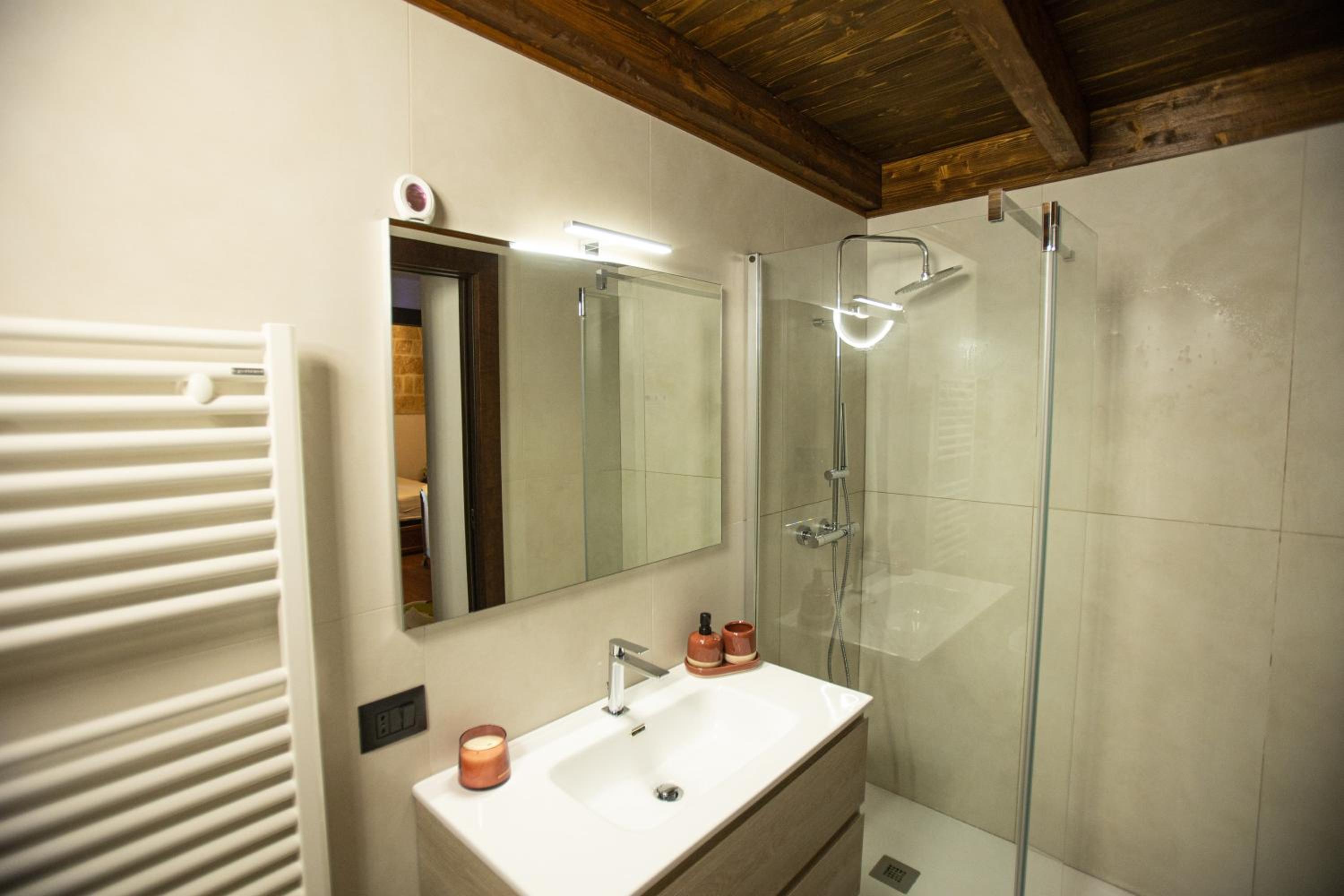 Photo 66
