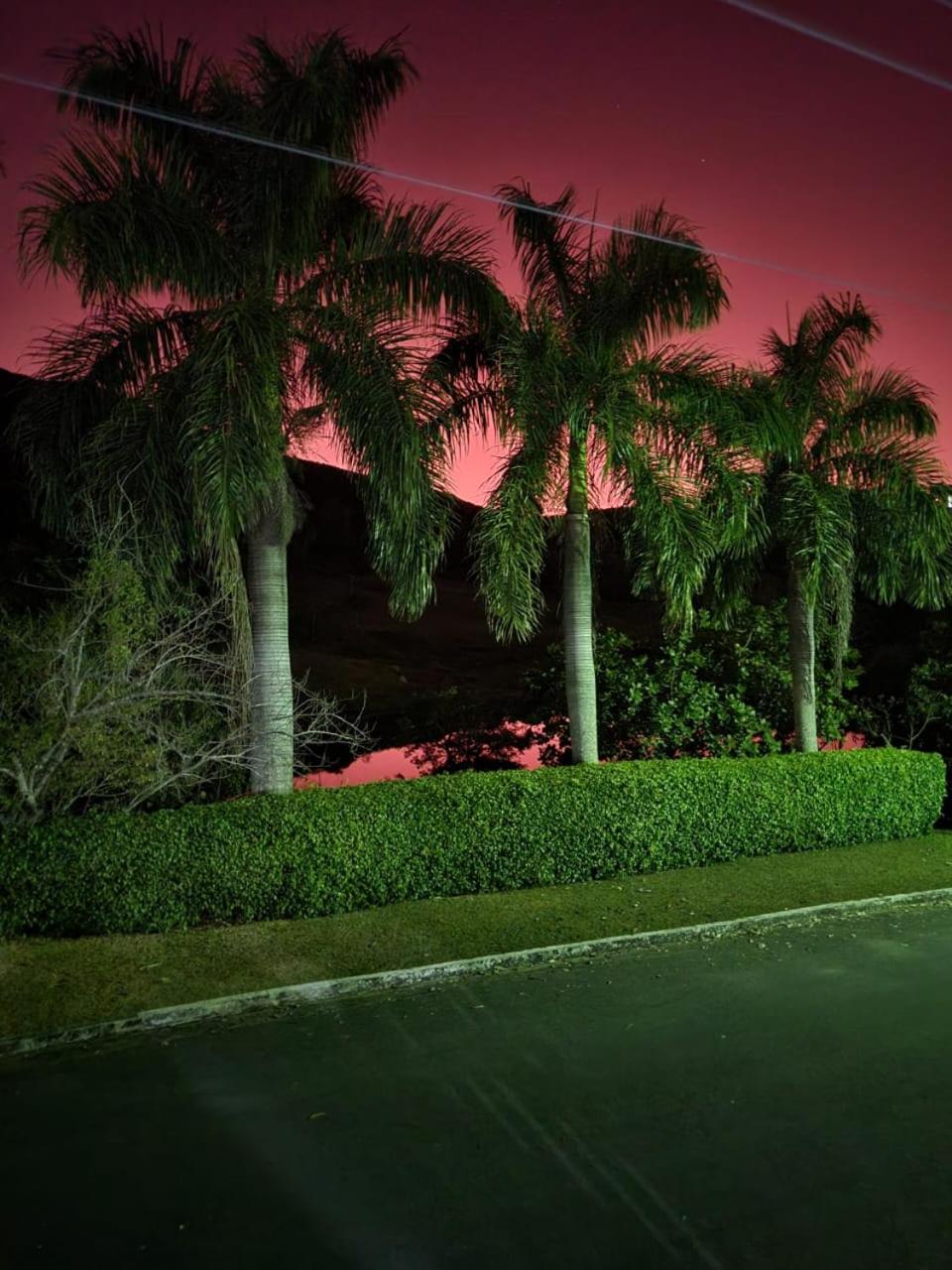 Casa Temporada em Frente ao Lago - Escarpas do Lago - Capitólio
