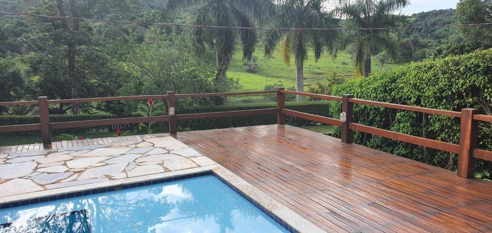 Casa Temporada em Frente ao Lago - Escarpas do Lago - Capitólio
