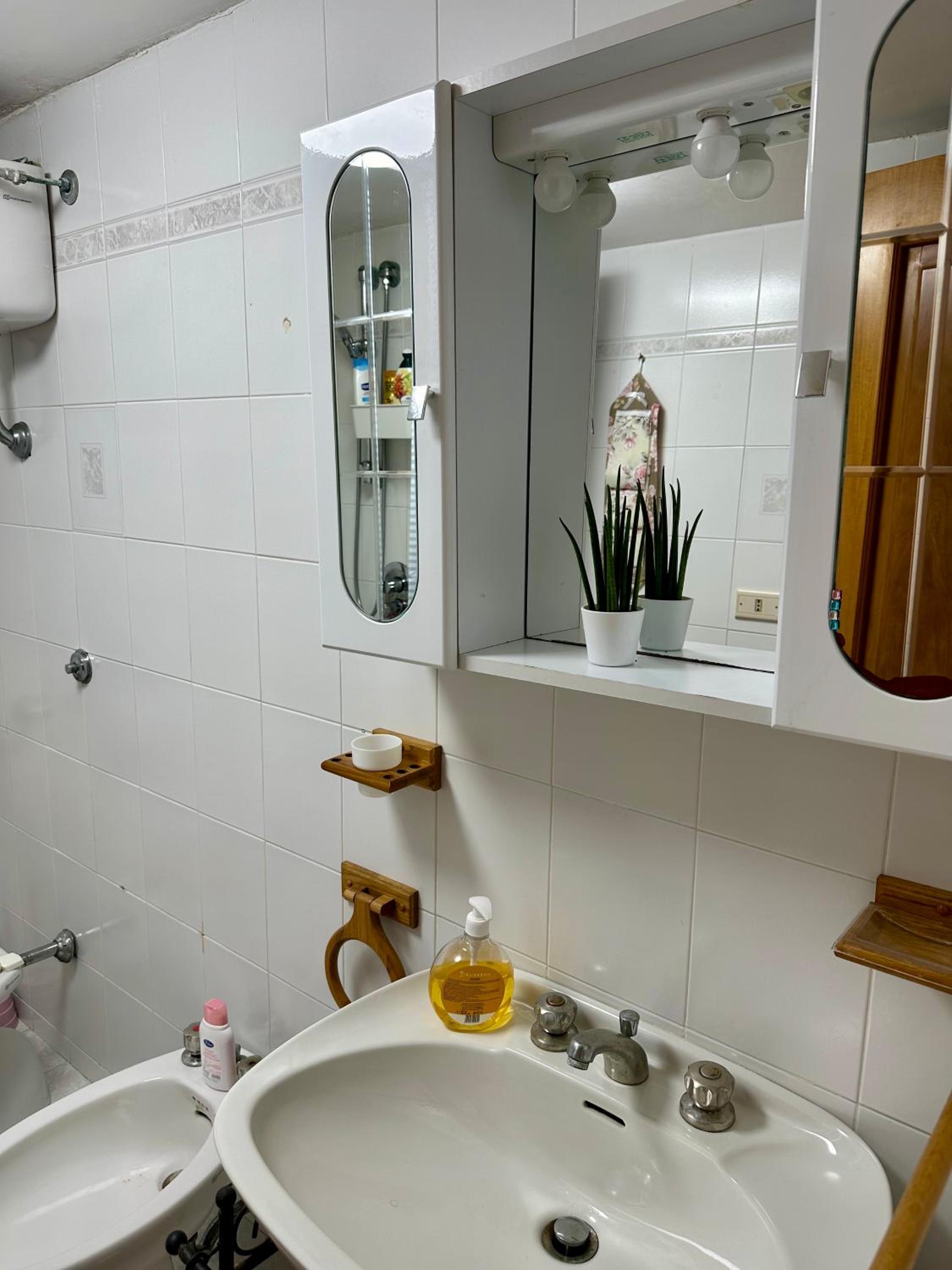 Casa Palumbo en Bacoli — bathroom