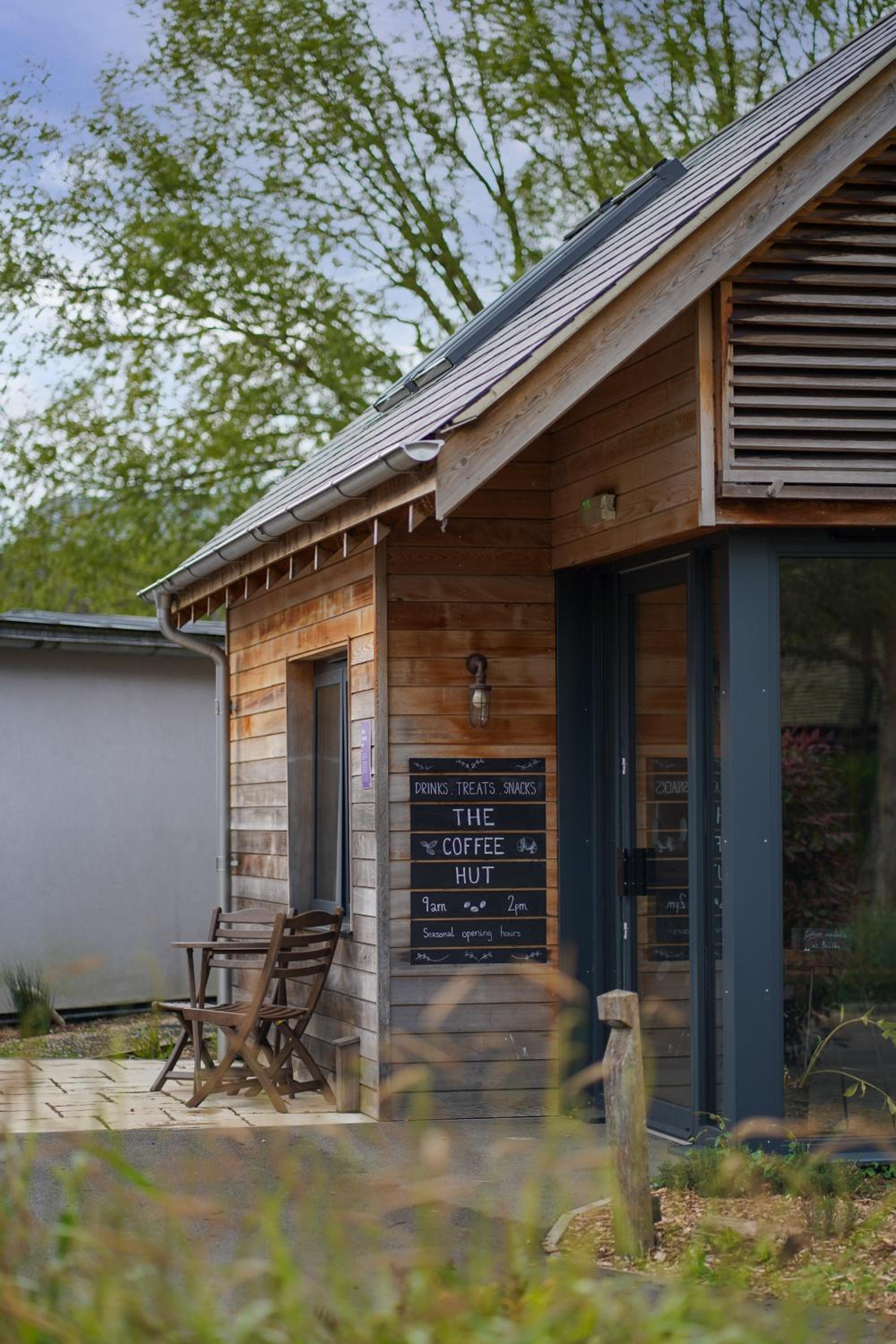 Toad Hall Pet-Friendly Family Stay, Lake Access view 5
