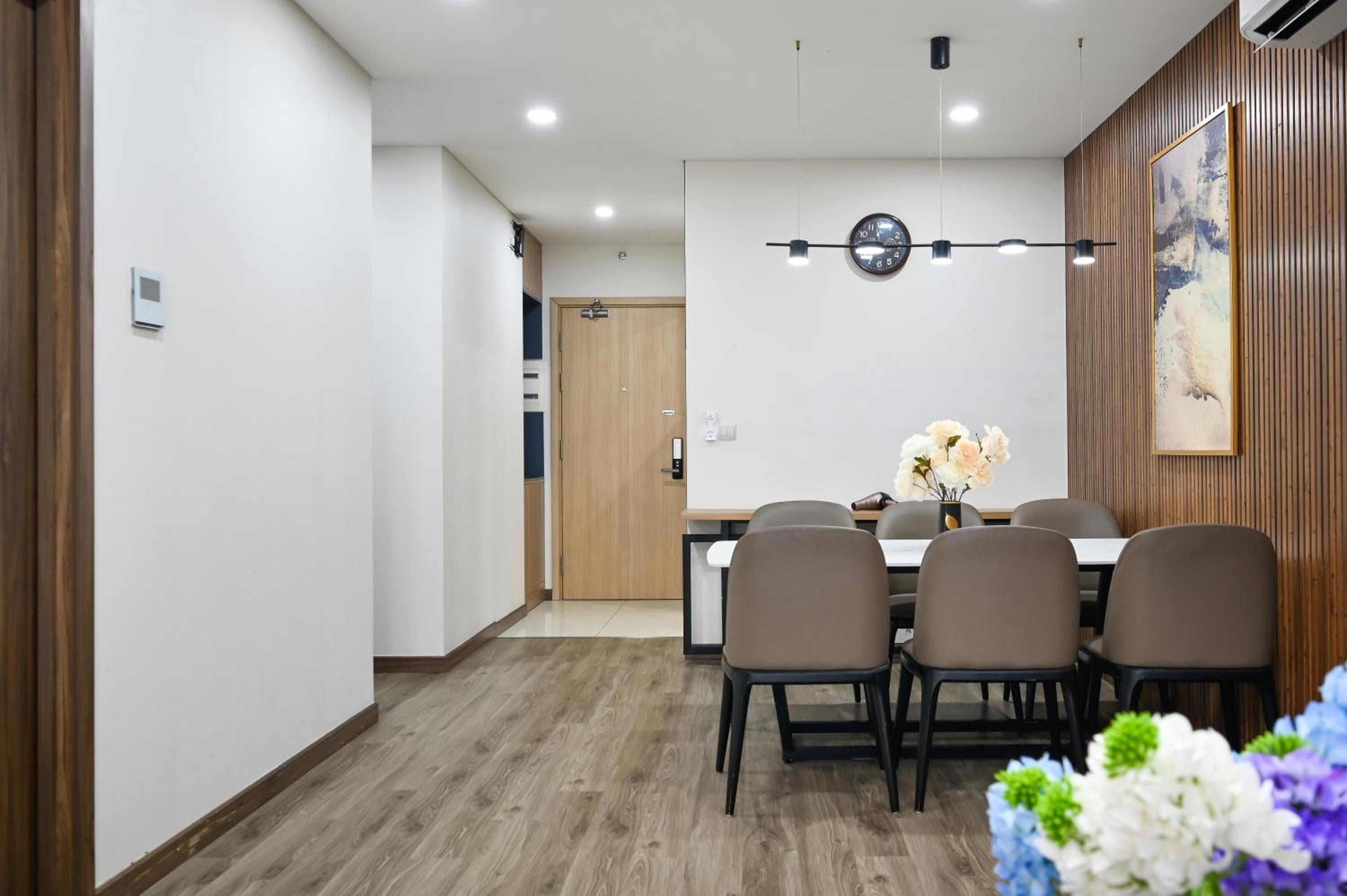 Skylar Apt 2BR Iris Ha Do Centrosa