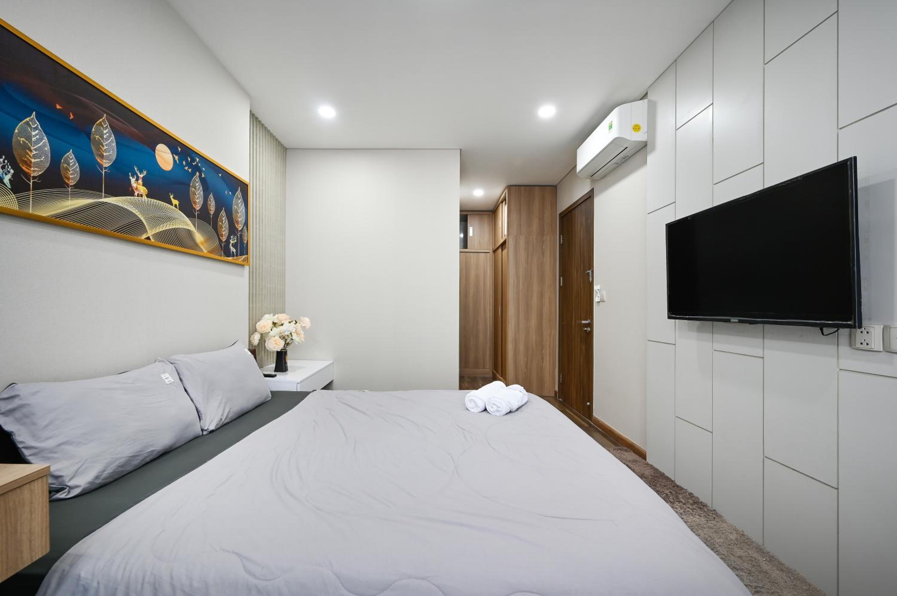 Skylar Apt 2BR Iris Ha Do Centrosa
