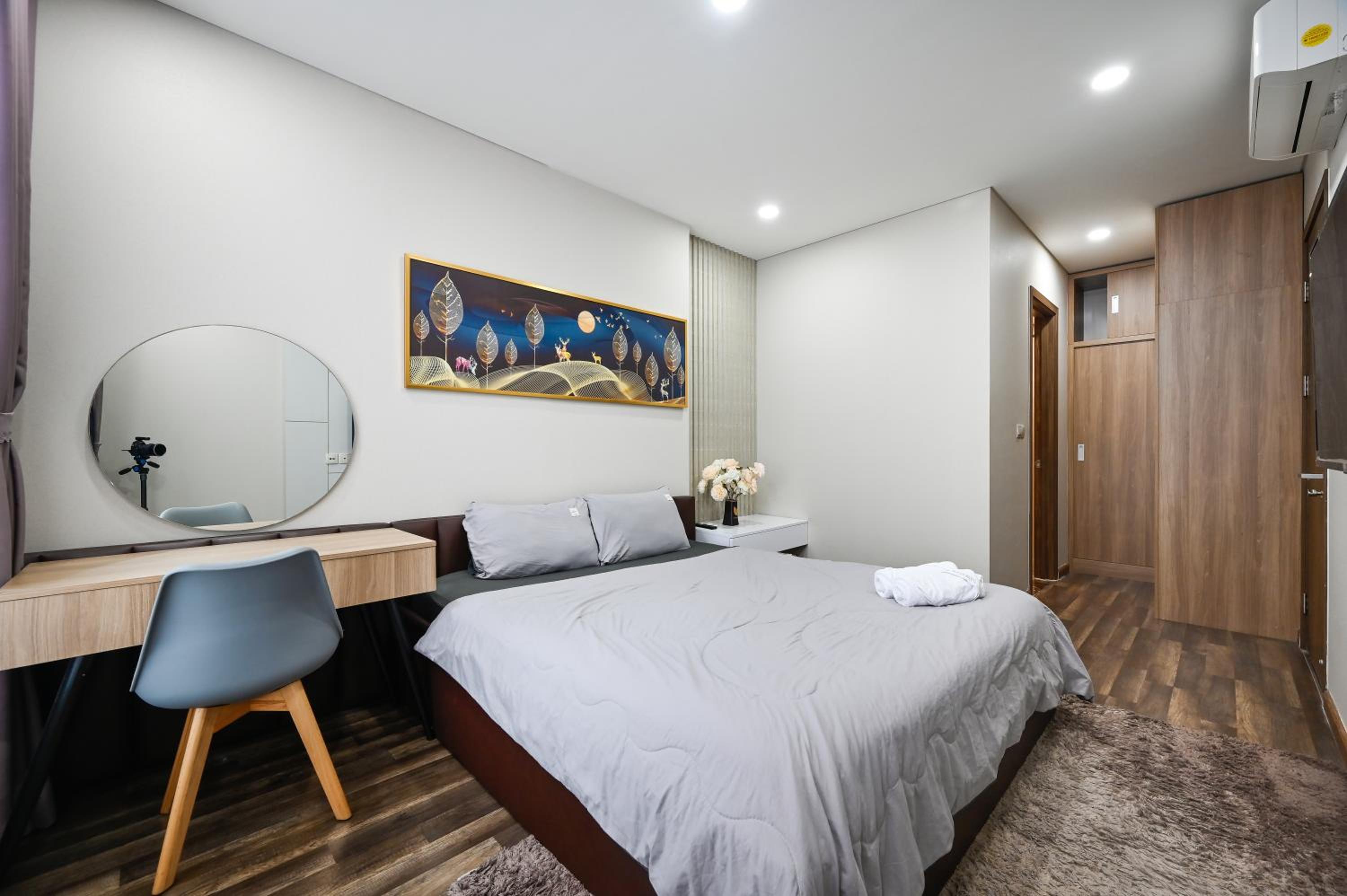 Skylar Apt 2BR Iris Ha Do Centrosa