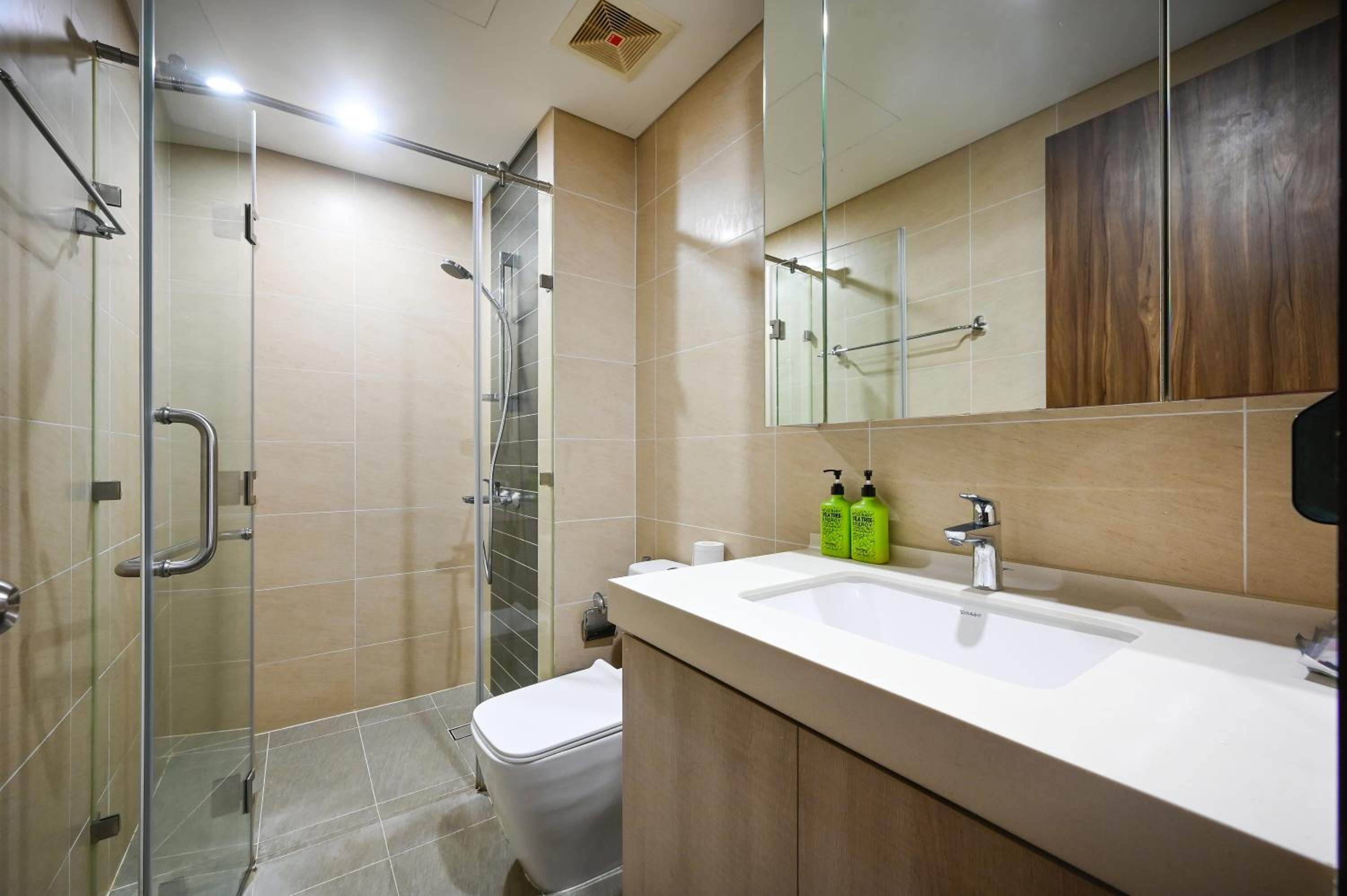 Skylar Apt 2BR Iris Ha Do Centrosa