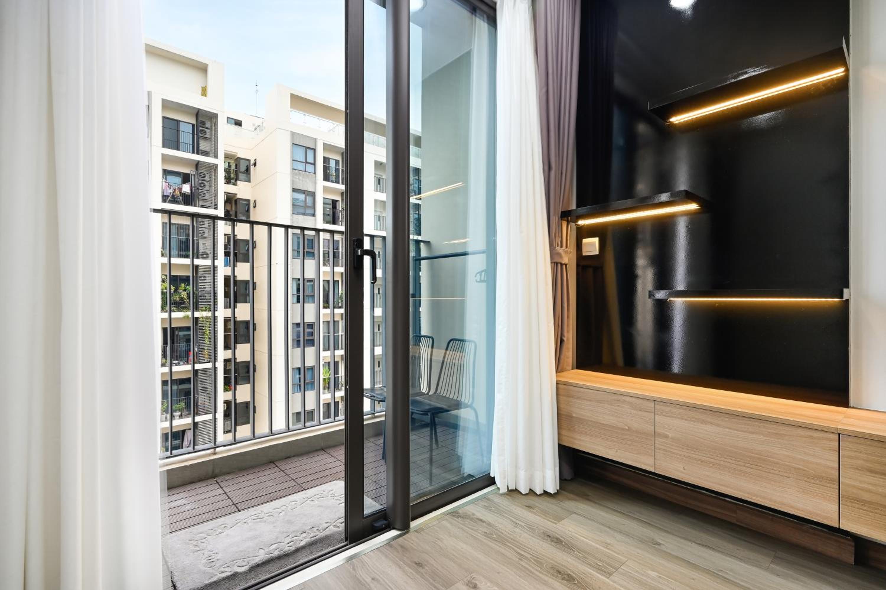 Skylar Apt 2BR Iris Ha Do Centrosa