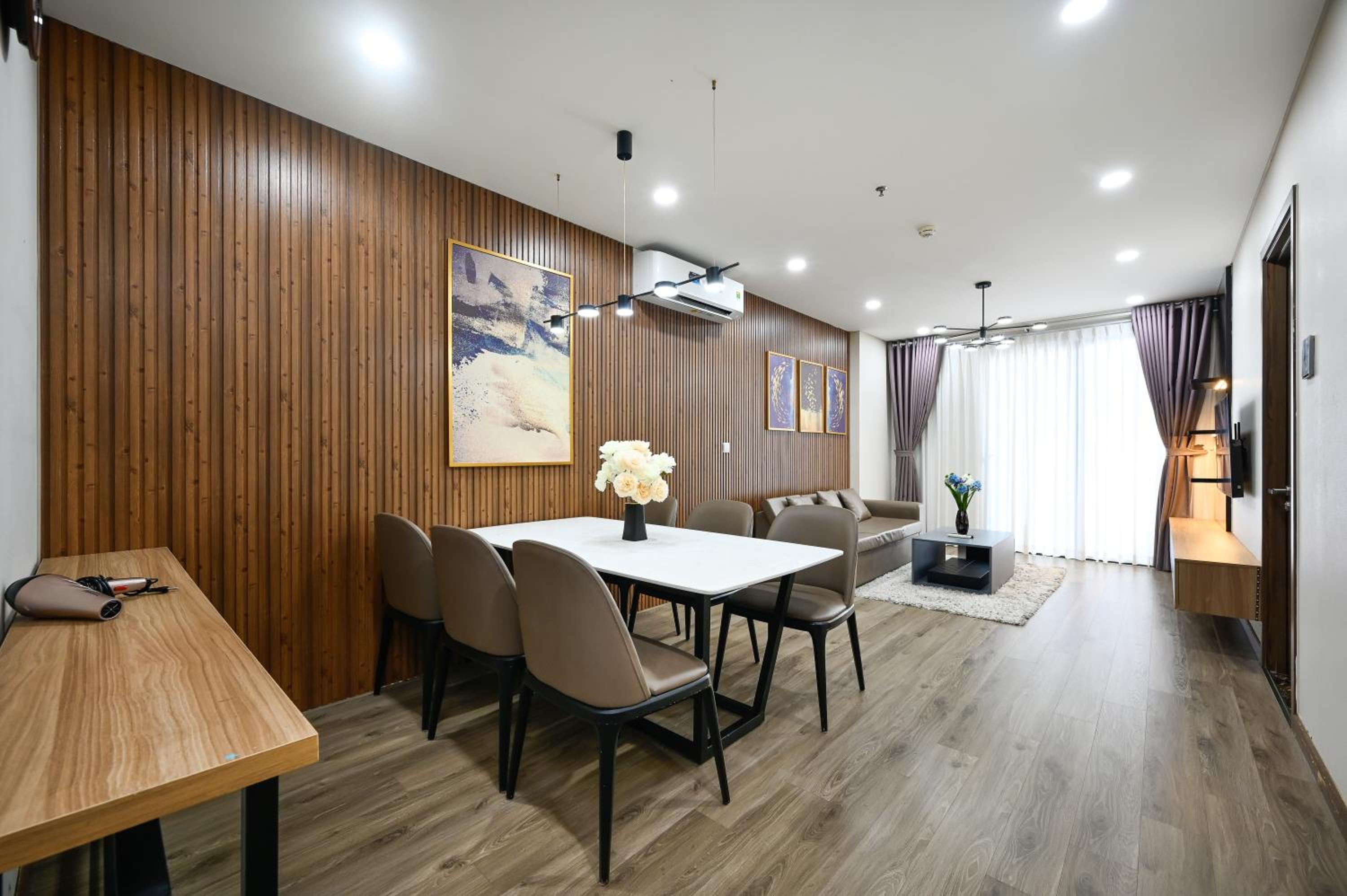 Skylar Apt 2BR Iris Ha Do Centrosa