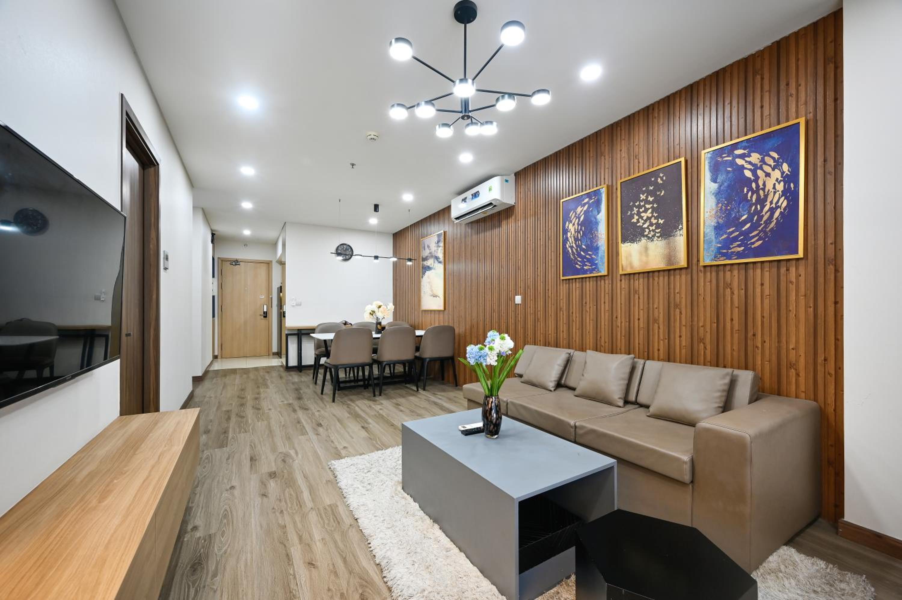 Skylar Apt 2BR Iris Ha Do Centrosa