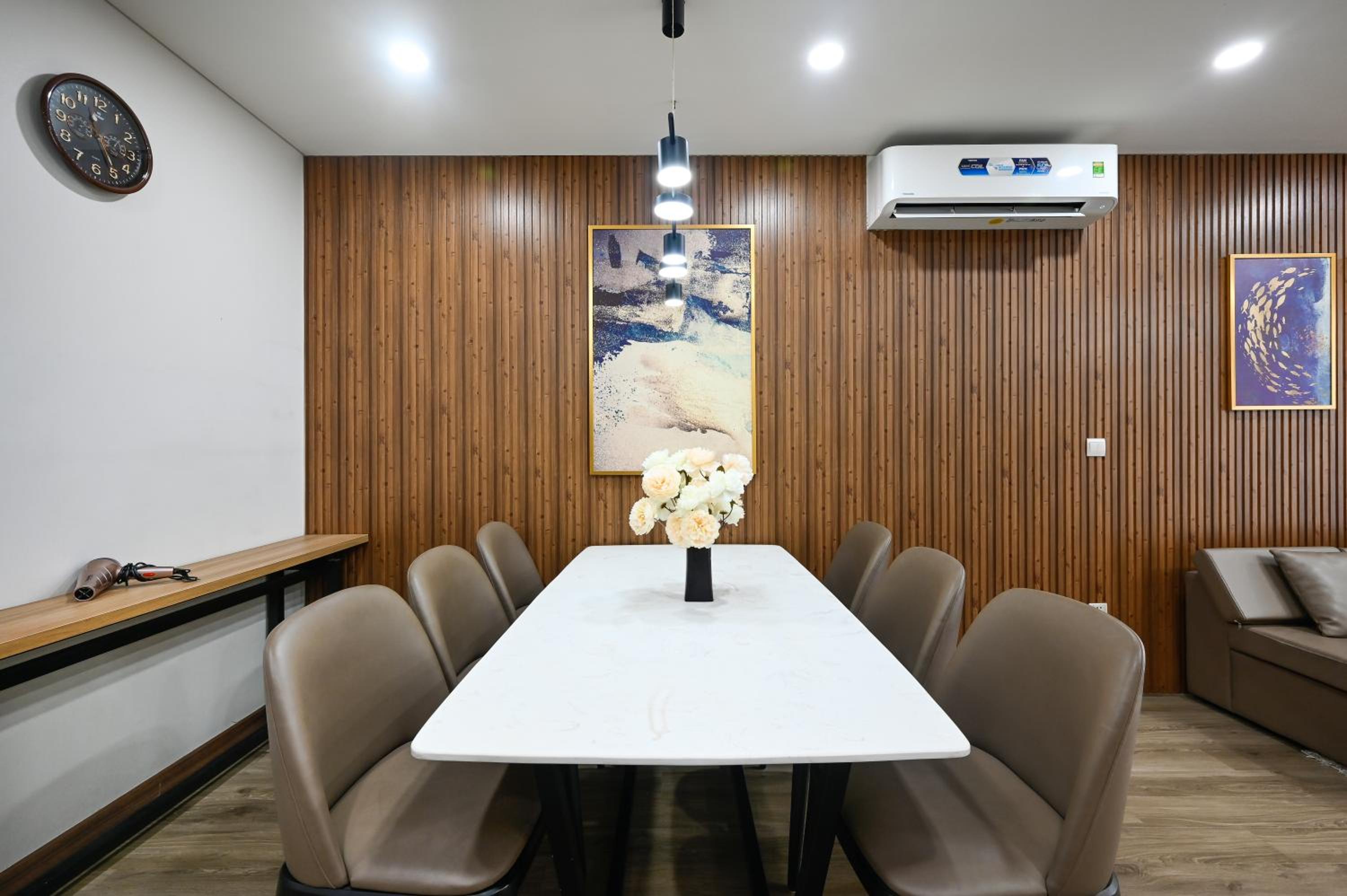 Skylar Apt 2BR Iris Ha Do Centrosa