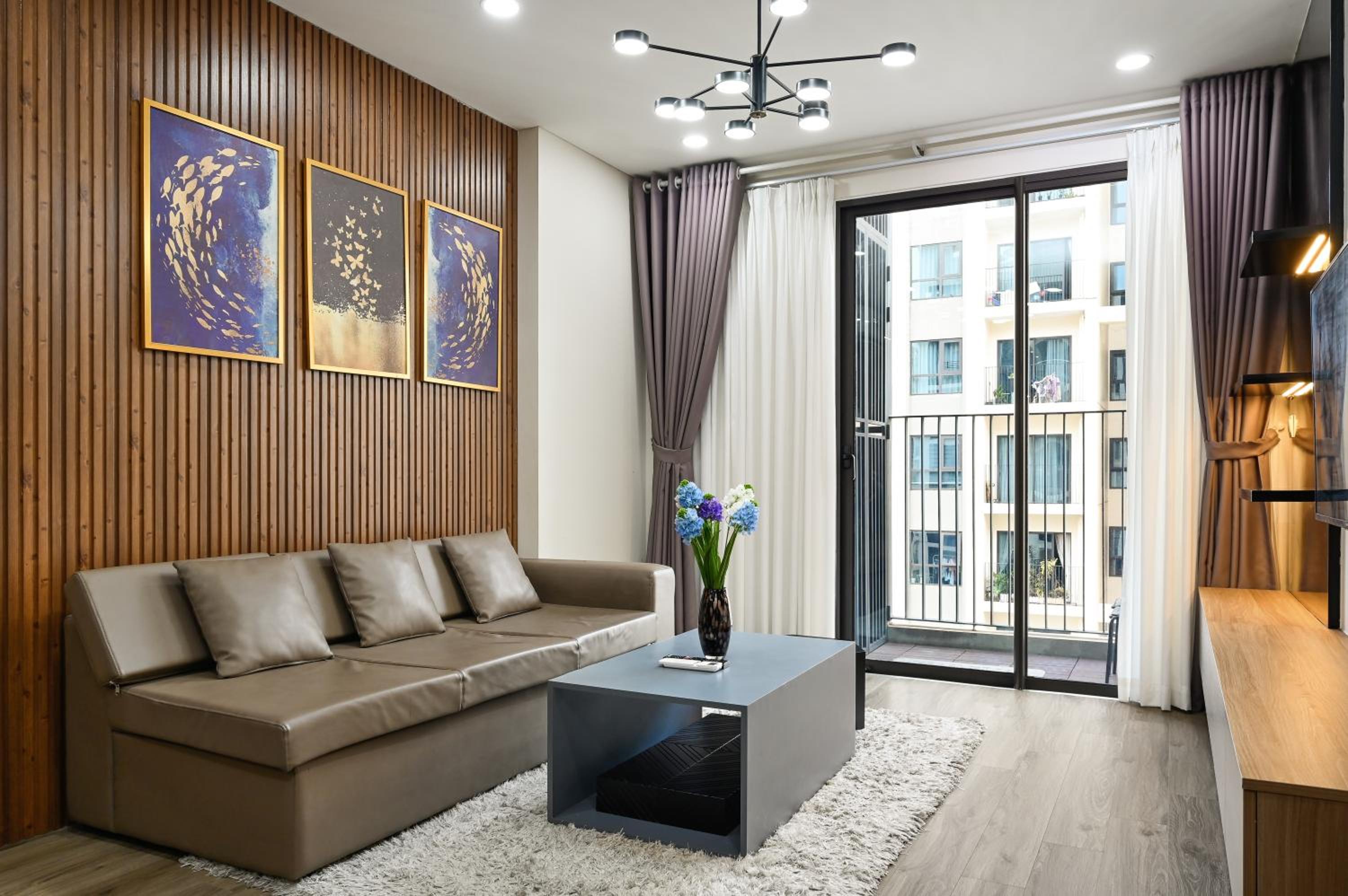Skylar Apt 2BR Iris Ha Do Centrosa