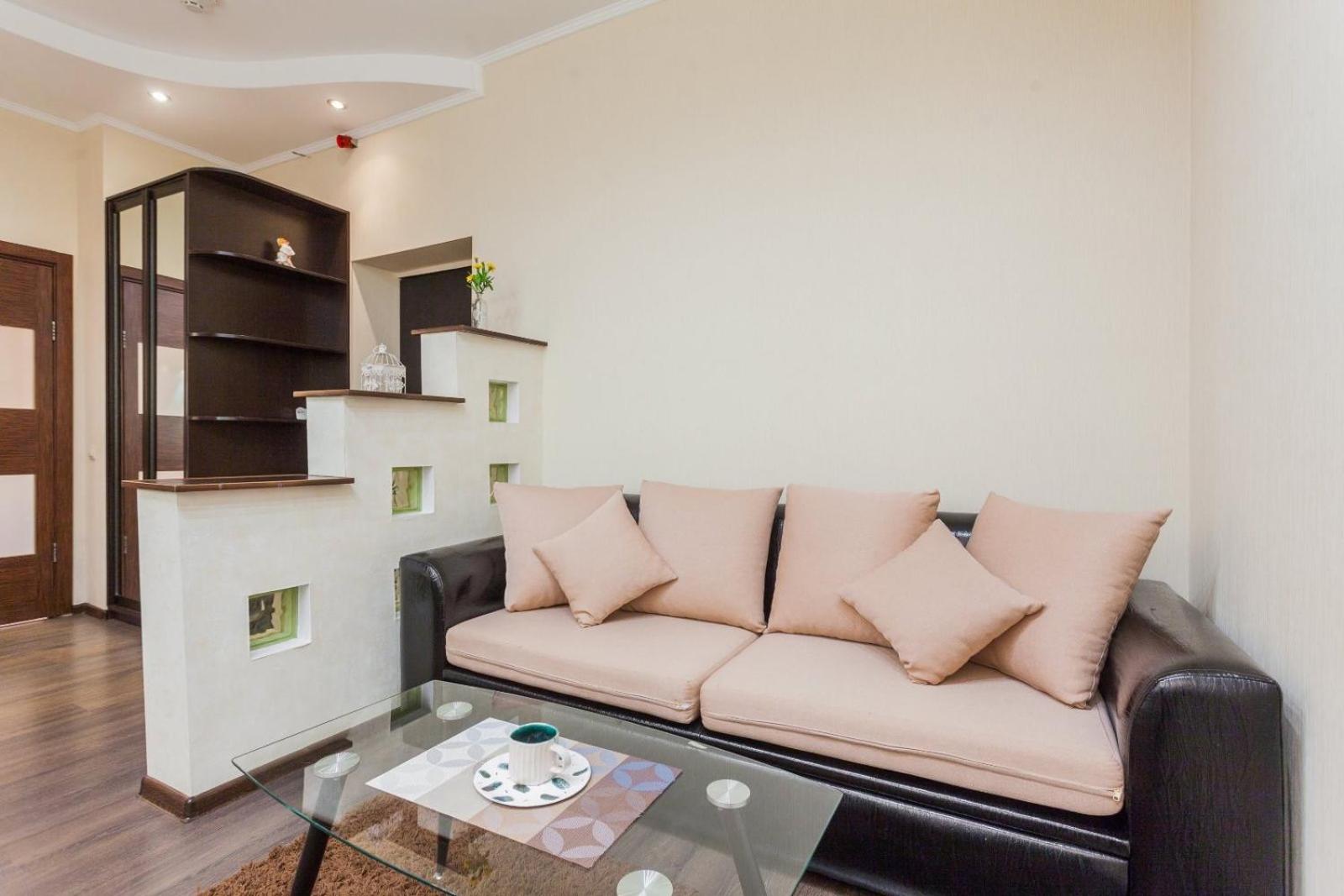 NAVIT apartments with breakfast,near the railway station, the city center, the park view 5
