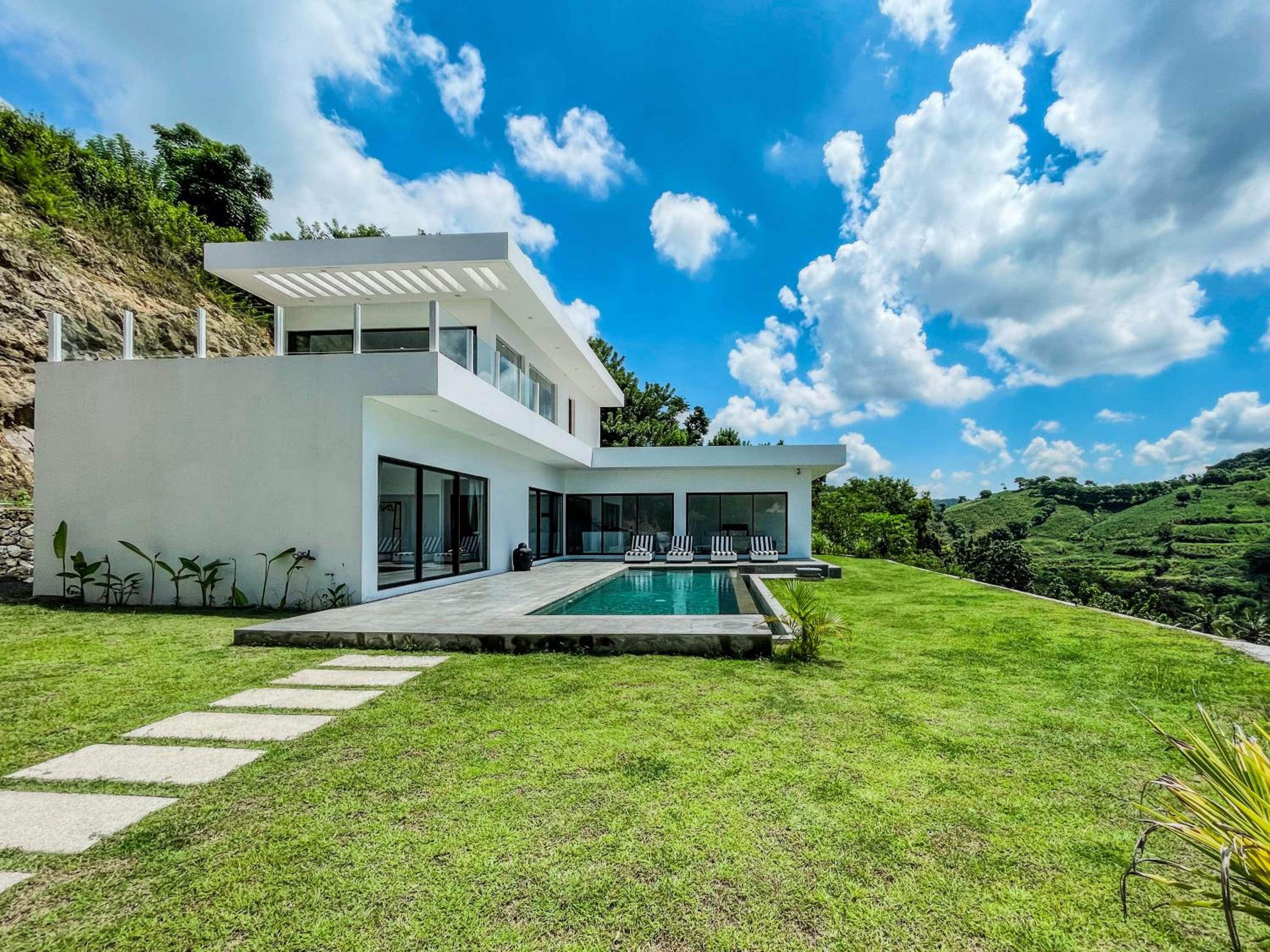 Villa Mimpi With Ocean View view 3