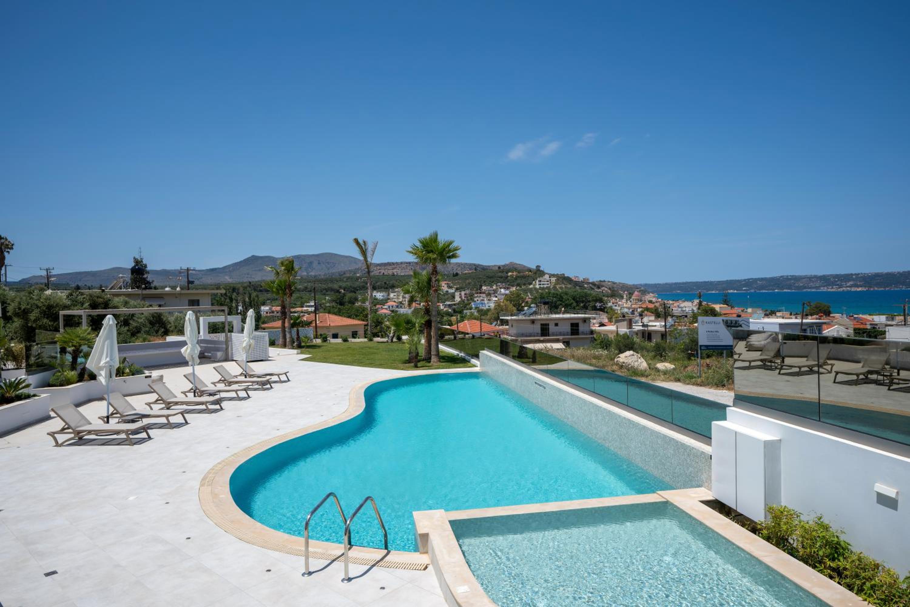 AmphiMatrion Luxury Residence