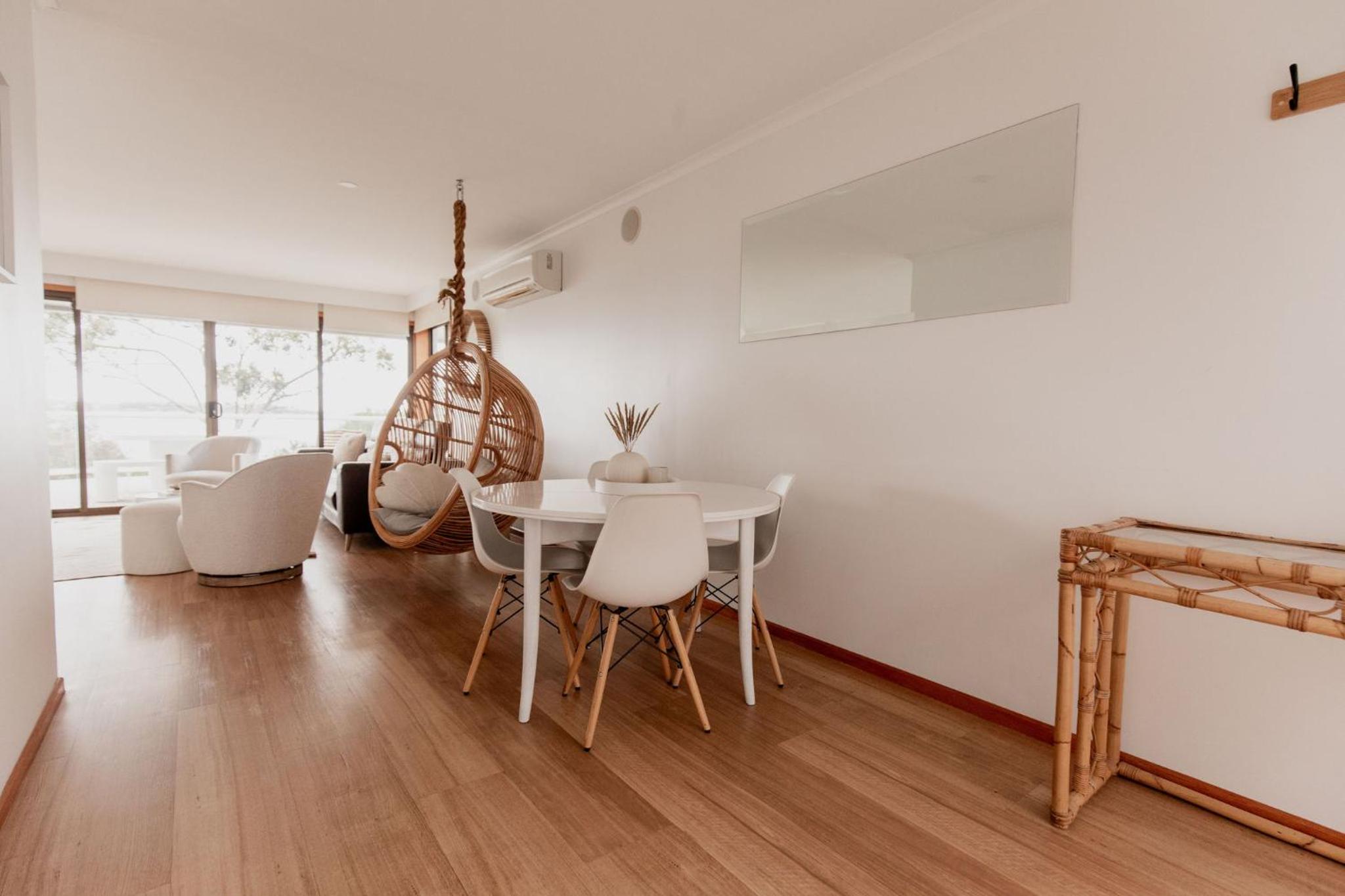Seagrass Coastal Retreat with direct beach access
