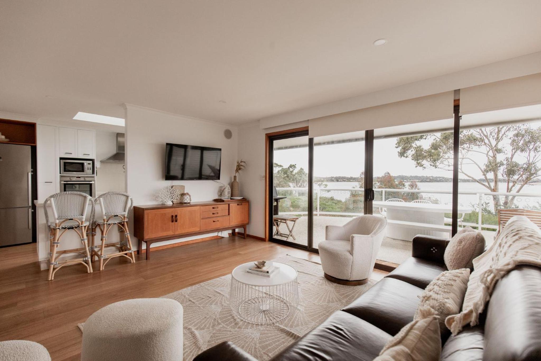 Seagrass Coastal Retreat with direct beach access