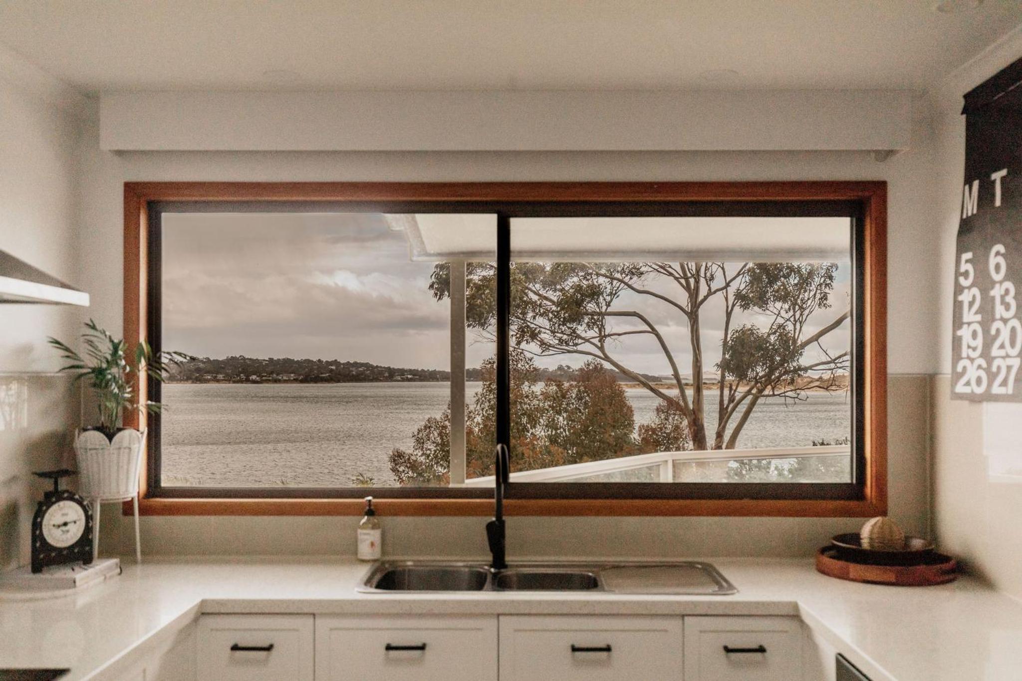 Seagrass Coastal Retreat with direct beach access