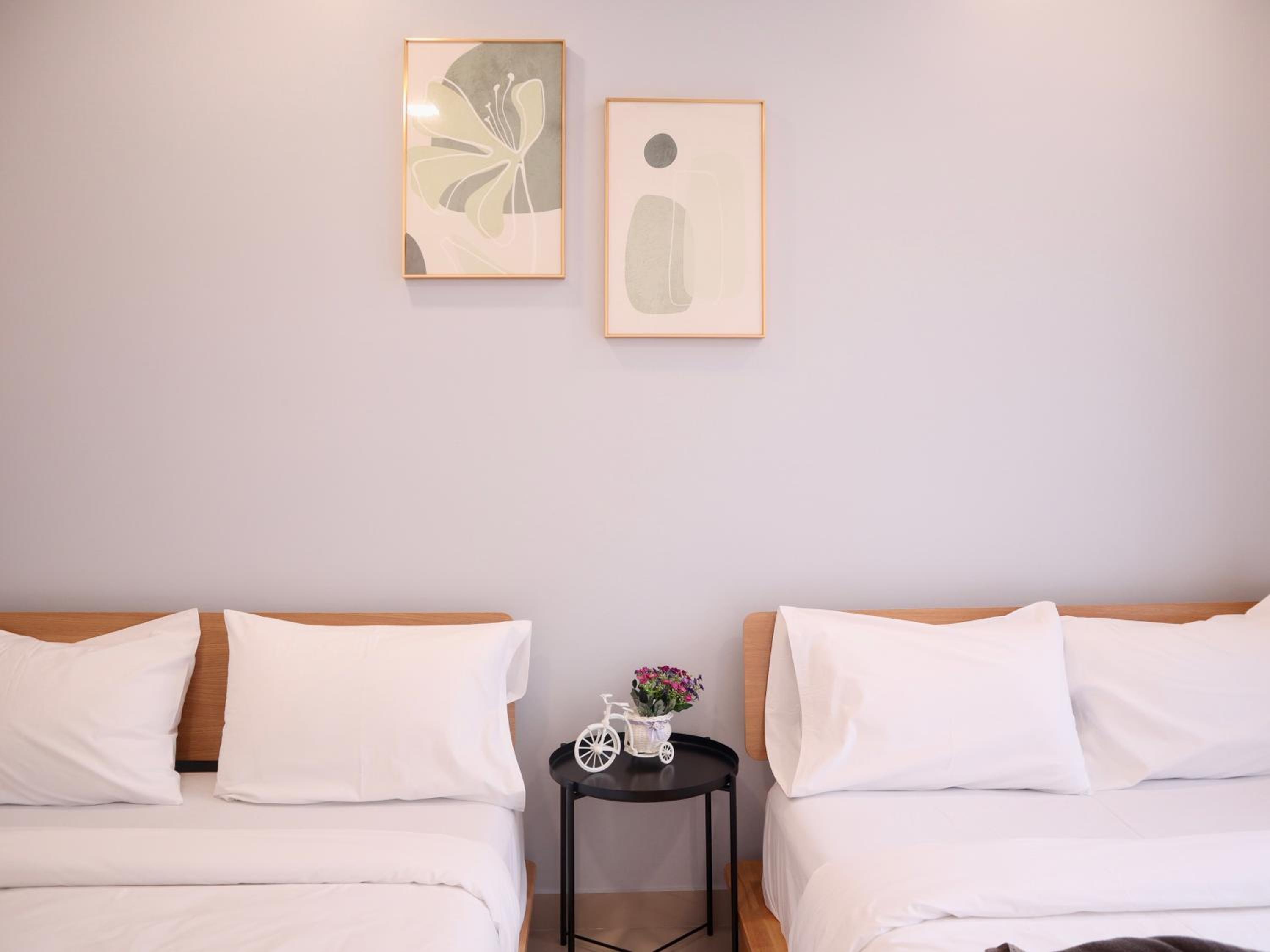 Twin Tower Residence by Nest Home【5 mins walk to CIQ】