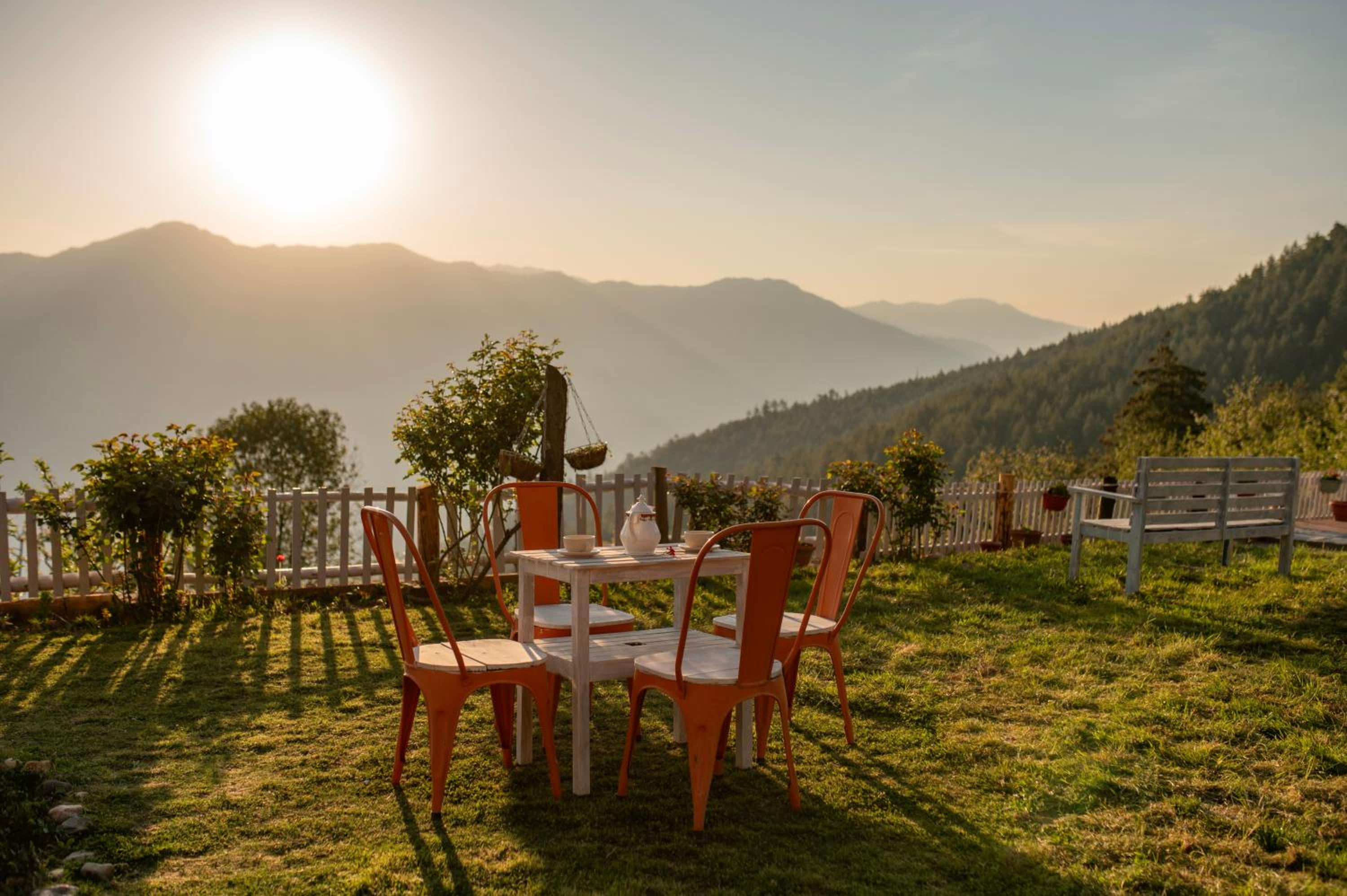 SaffronStays Shelapani