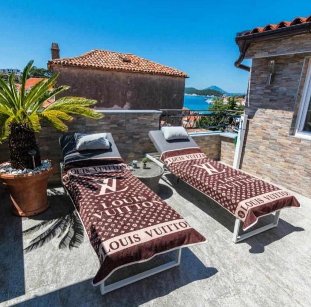 Villa MAJESTIC