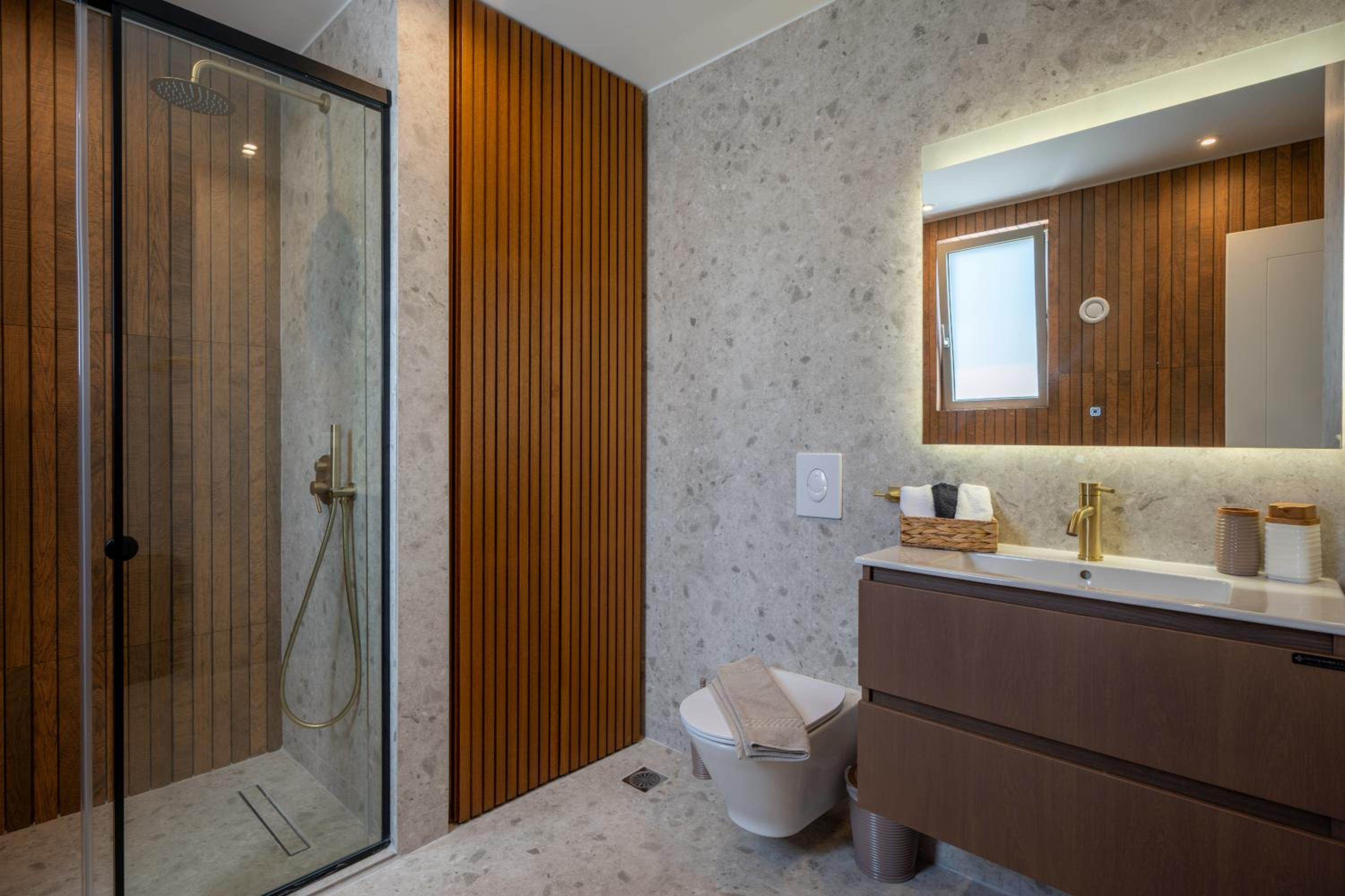 AmphiMatrion Luxury Residence