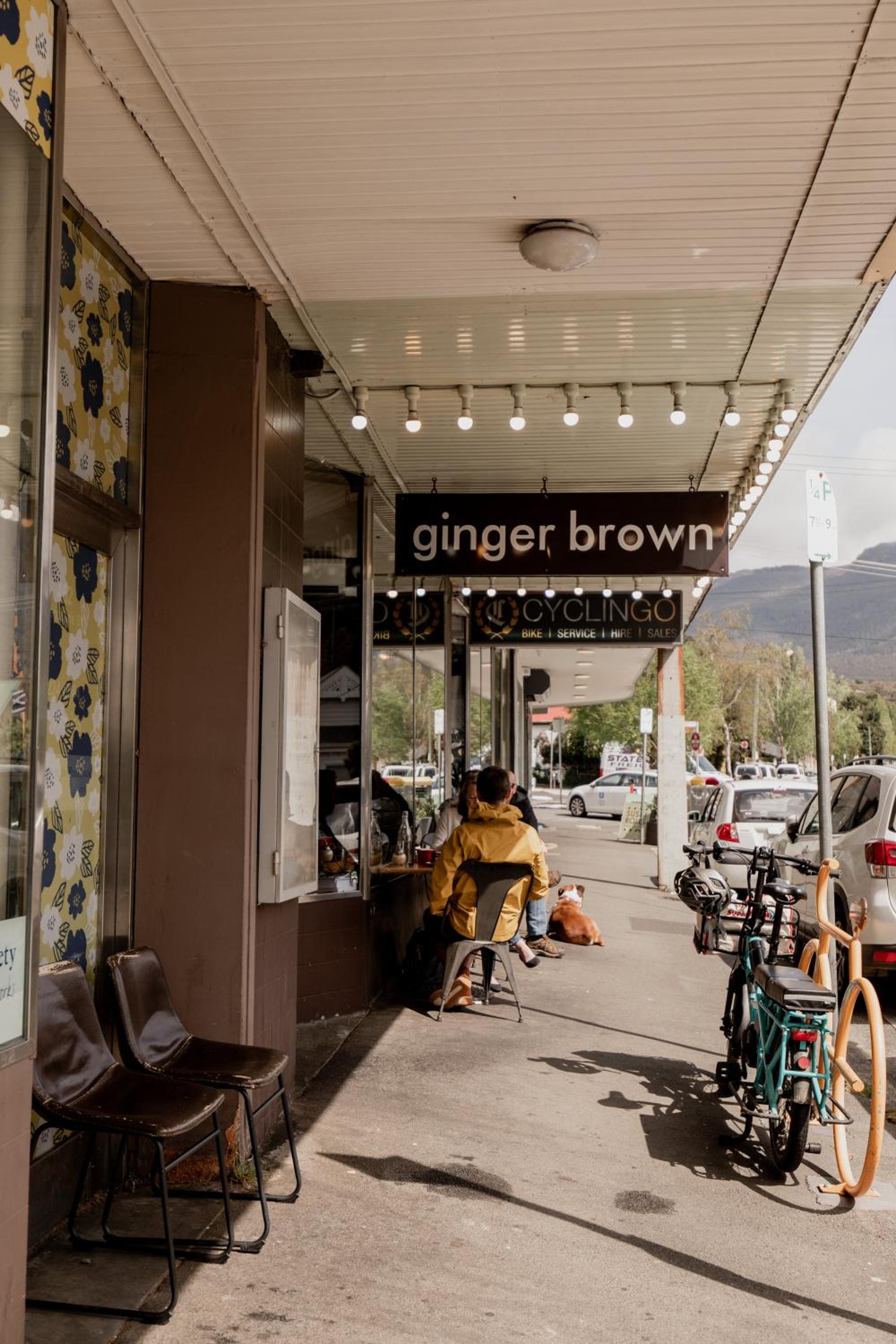 'Allambee=' Heritage cottage in trendy South Hobart
