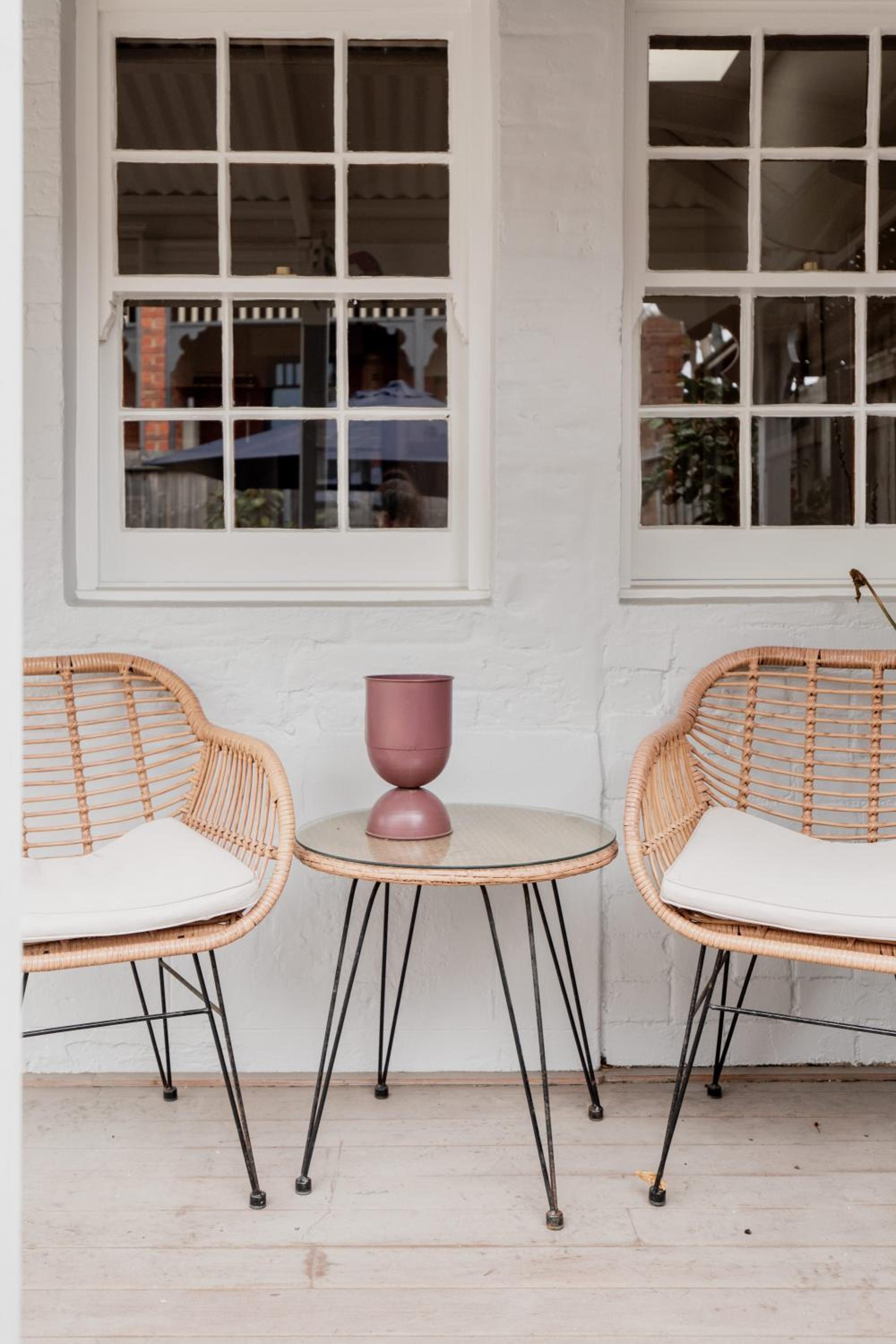 'Allambee=' Heritage cottage in trendy South Hobart