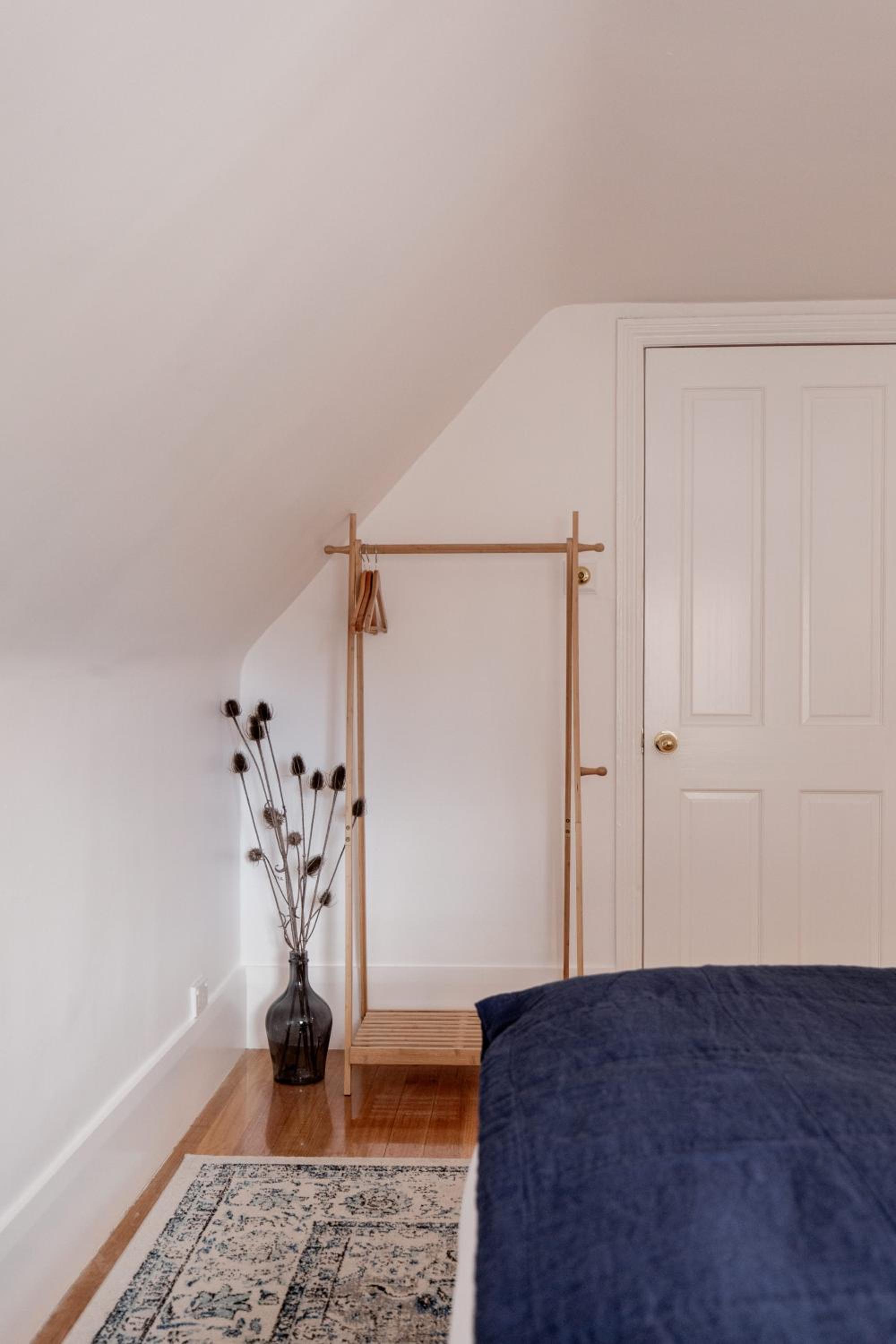 'Allambee=' Heritage cottage in trendy South Hobart