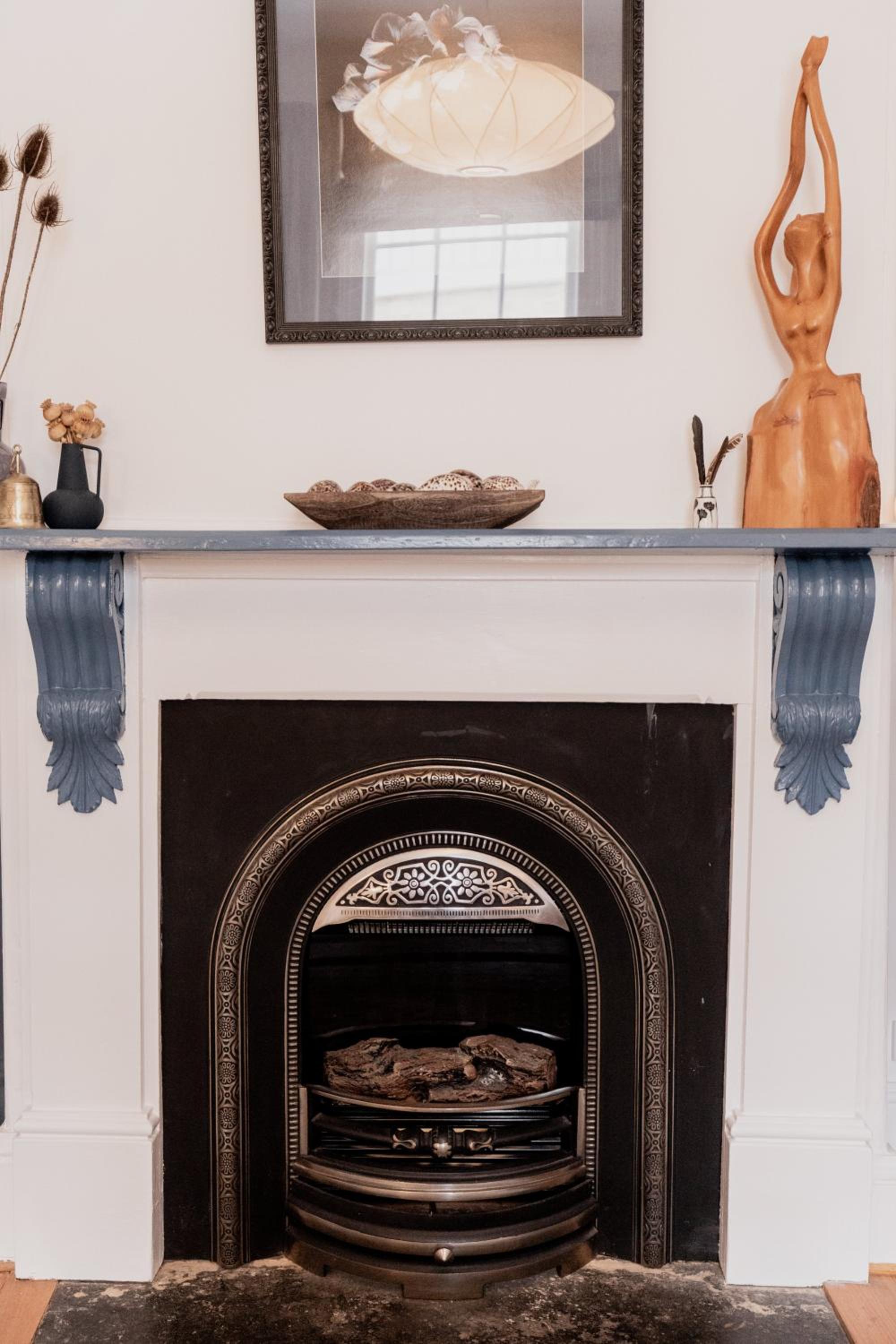 'Allambee=' Heritage cottage in trendy South Hobart