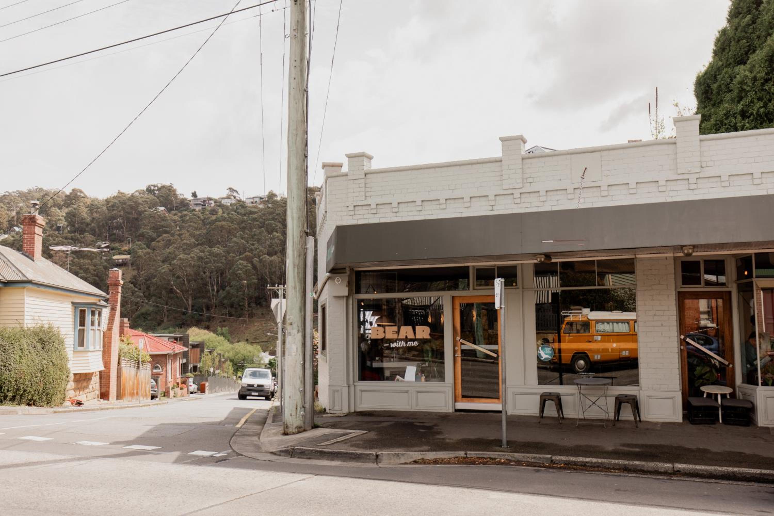 'Allambee=' Heritage cottage in trendy South Hobart