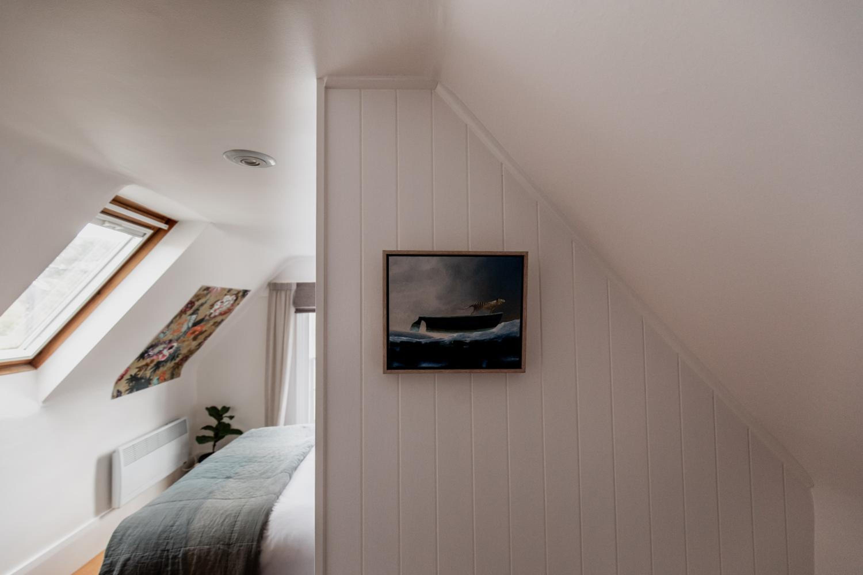 'Allambee=' Heritage cottage in trendy South Hobart
