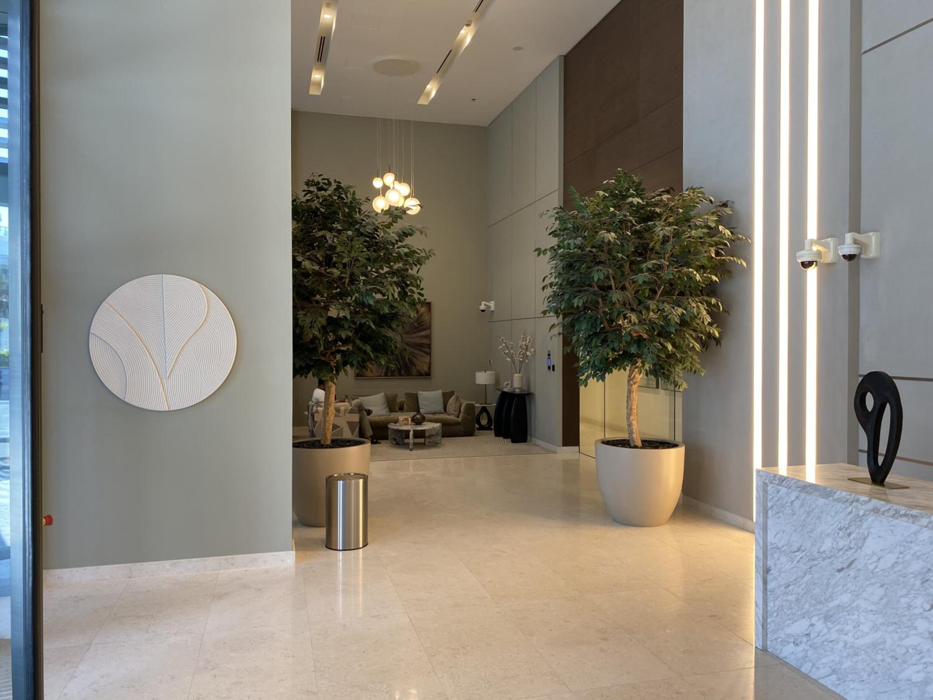GLOBALSTAY Creek Edge Tower Elegant Apartments