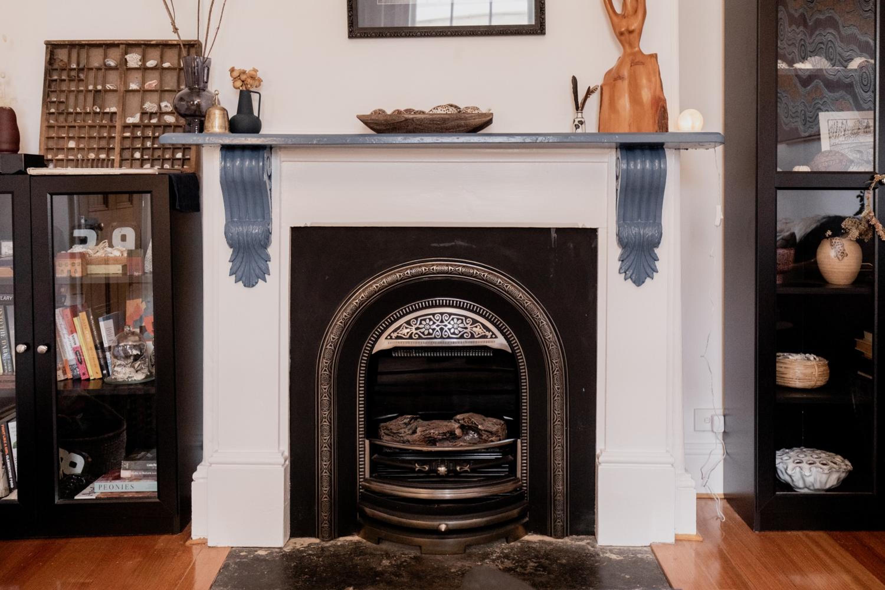'Allambee=' Heritage cottage in trendy South Hobart