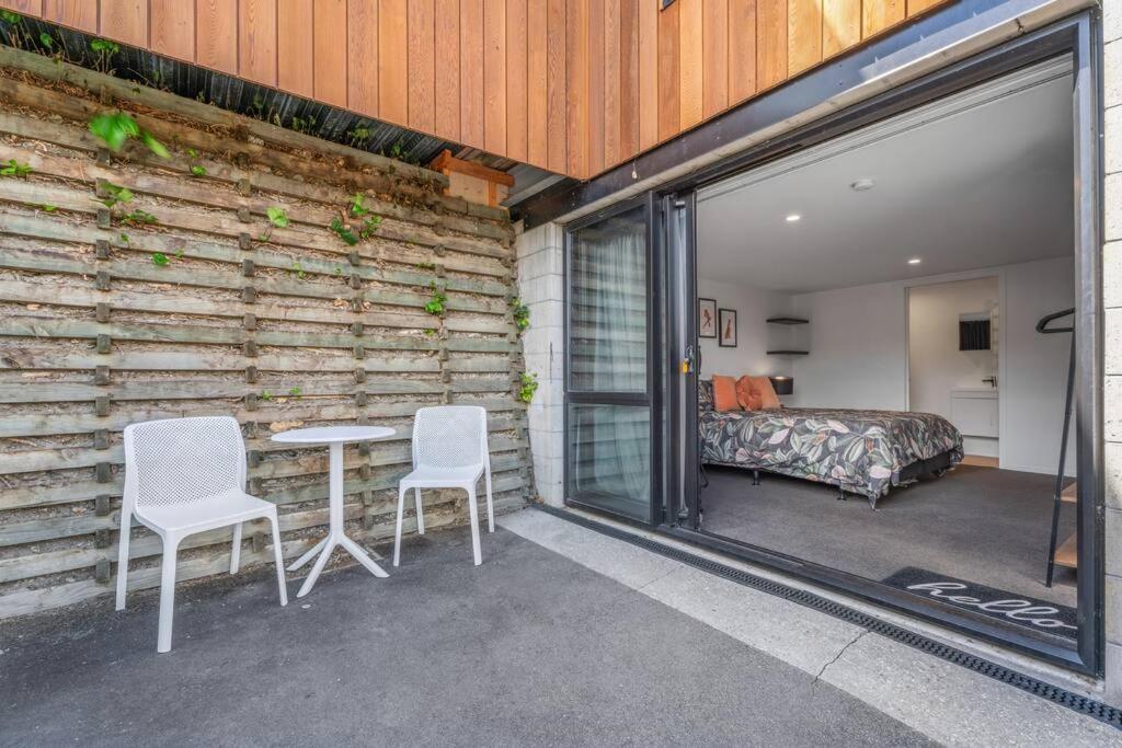 Tranquil 5-Bedroom Retreat