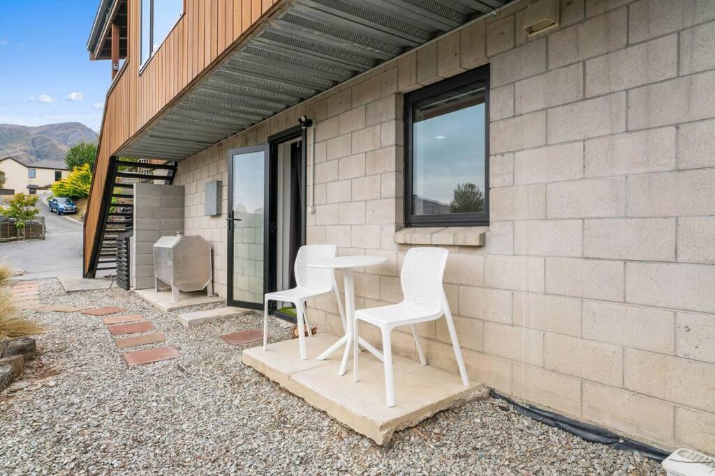 Tranquil 5-Bedroom Retreat
