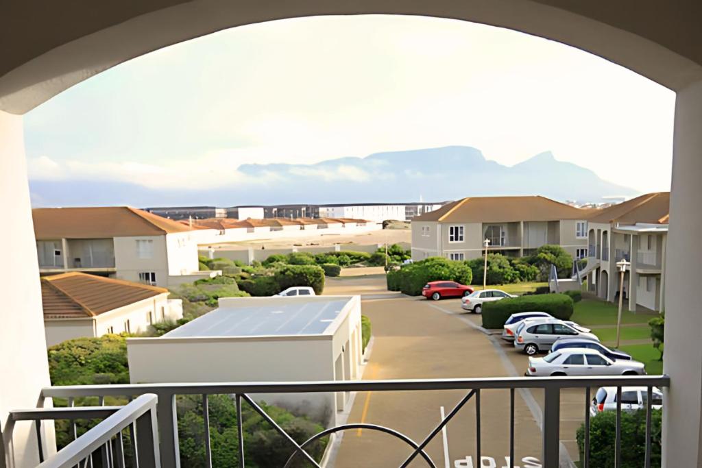 Beachside Living in Muizenberg. view 2