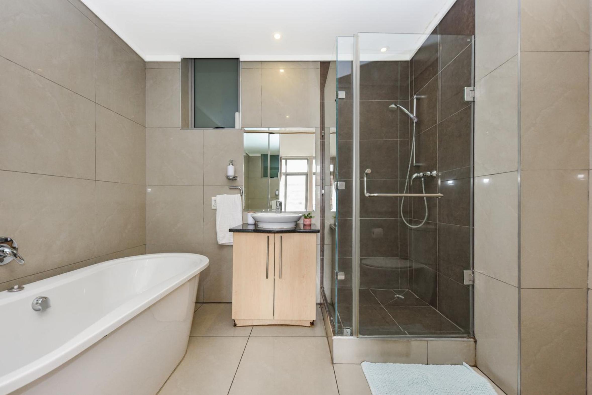 Hydro Park Residences in Sandton WITH GENERATOR